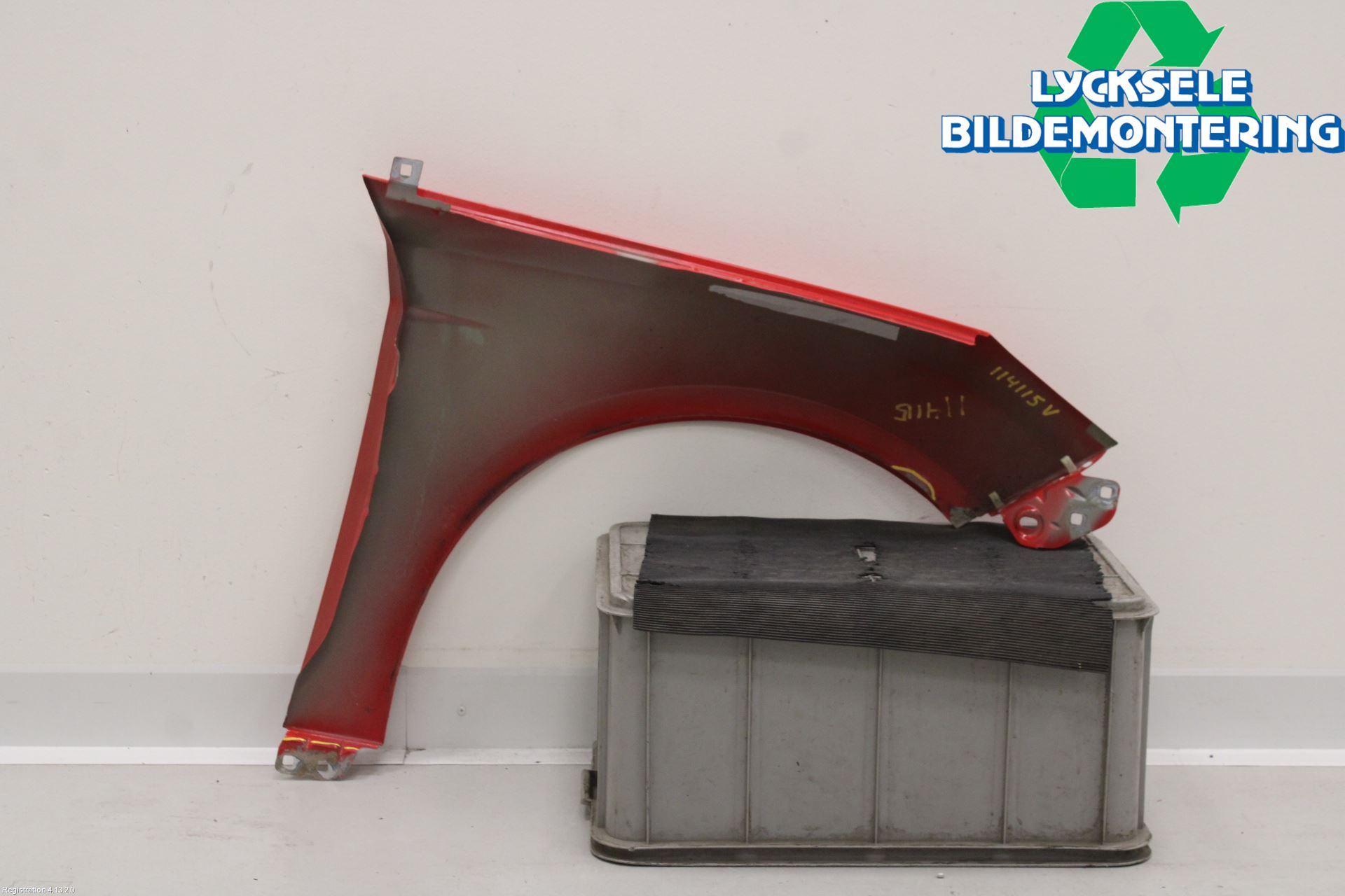 Ford FOCUS 15-18 Skärm Fram Vänster