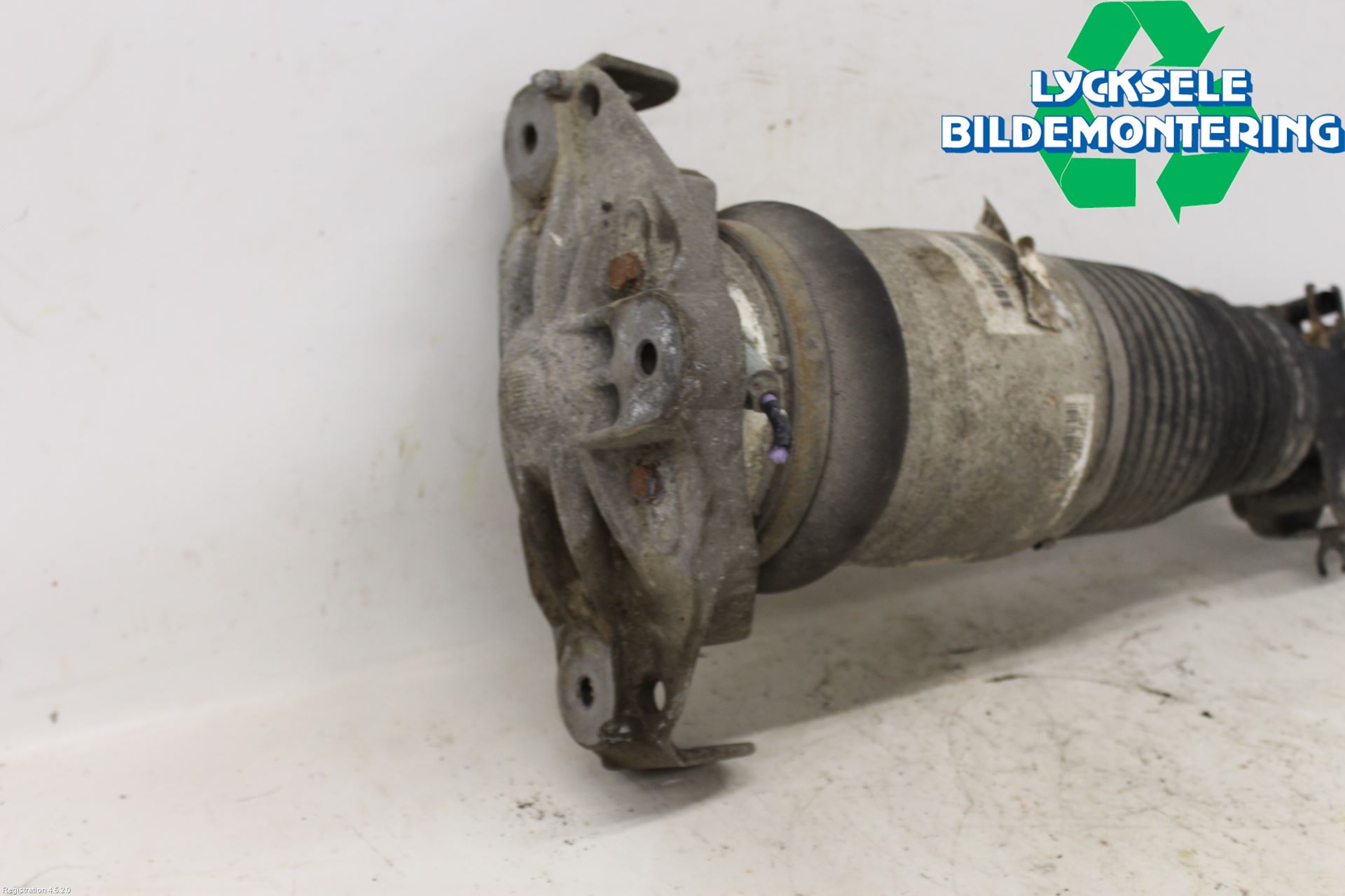 Audi Q7/SQ7 Fjäderben Fram Vänster