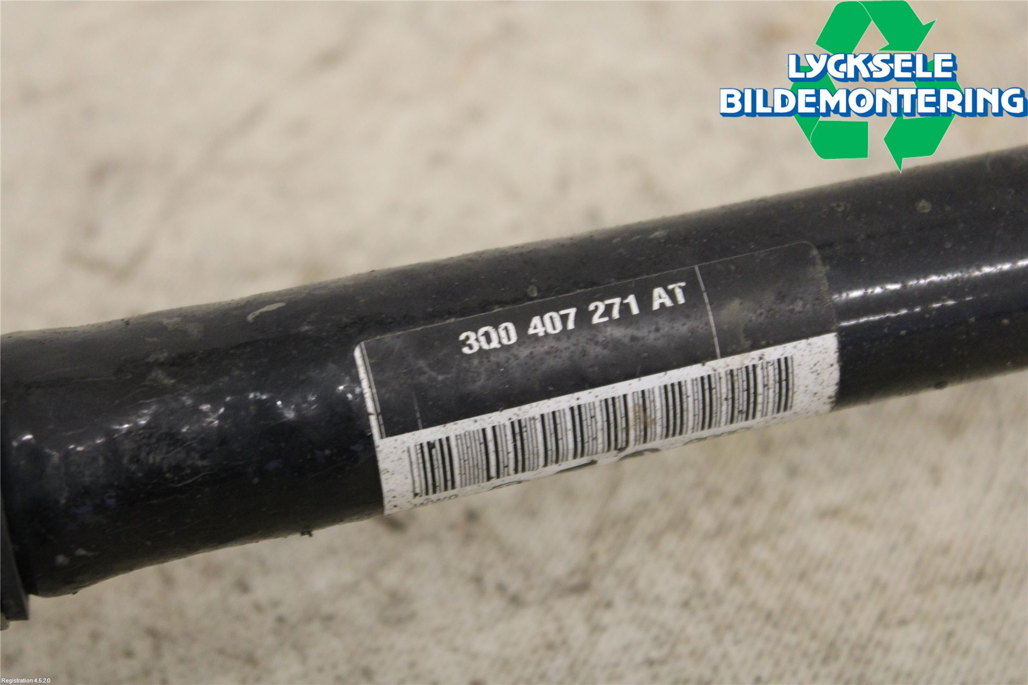 Volkswagen VW TIGUAN 16-24 Drivaxel Fram Vänster