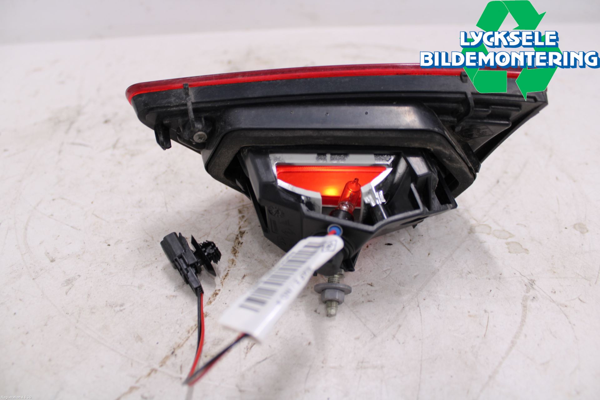 Renault CLIO IV 12-16 Bakljus Lucka Vä