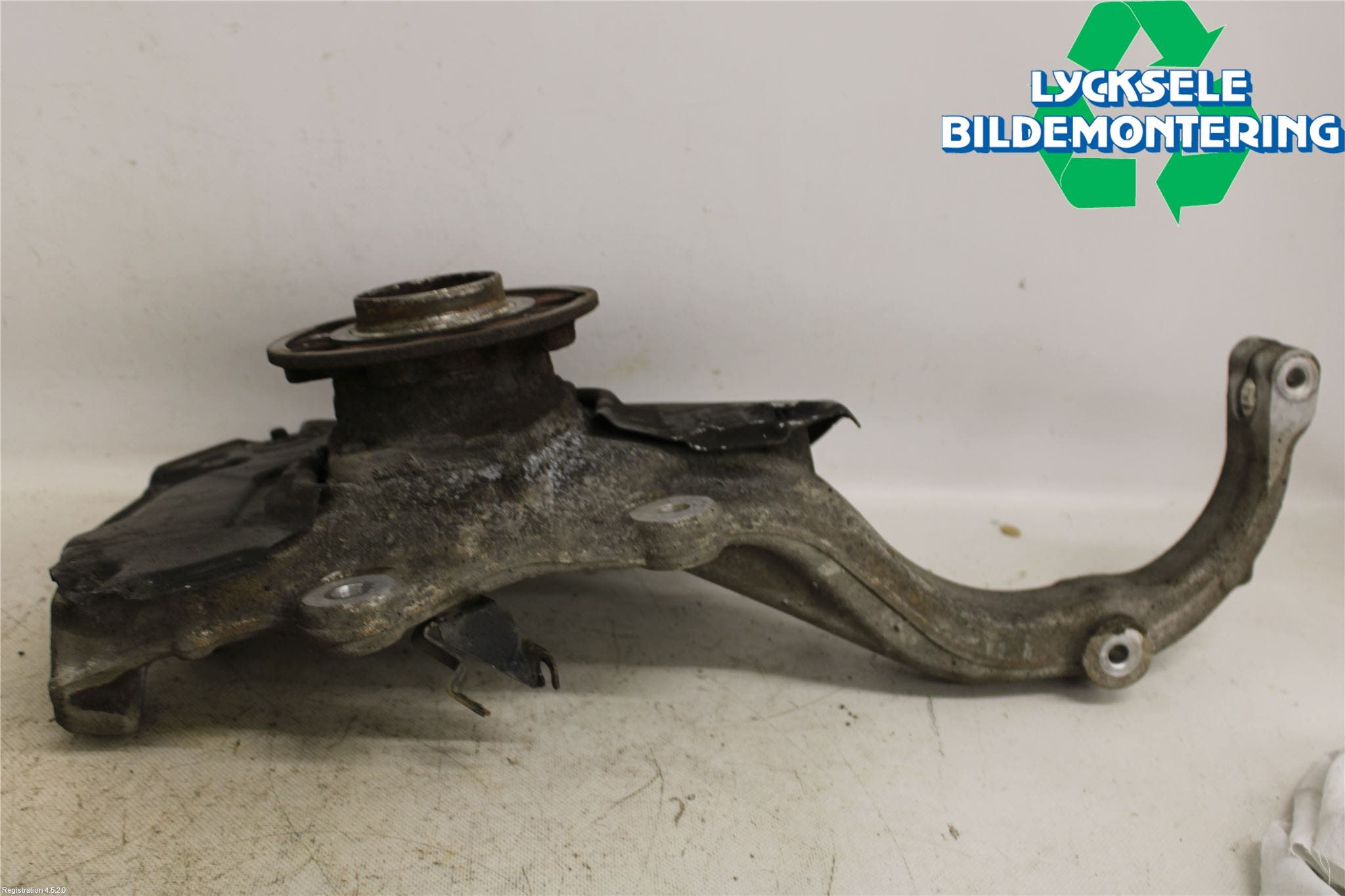 Mercedes-Benz MB S-KLASS (W222) 13-20 Styrspindel Lagerhus Vä