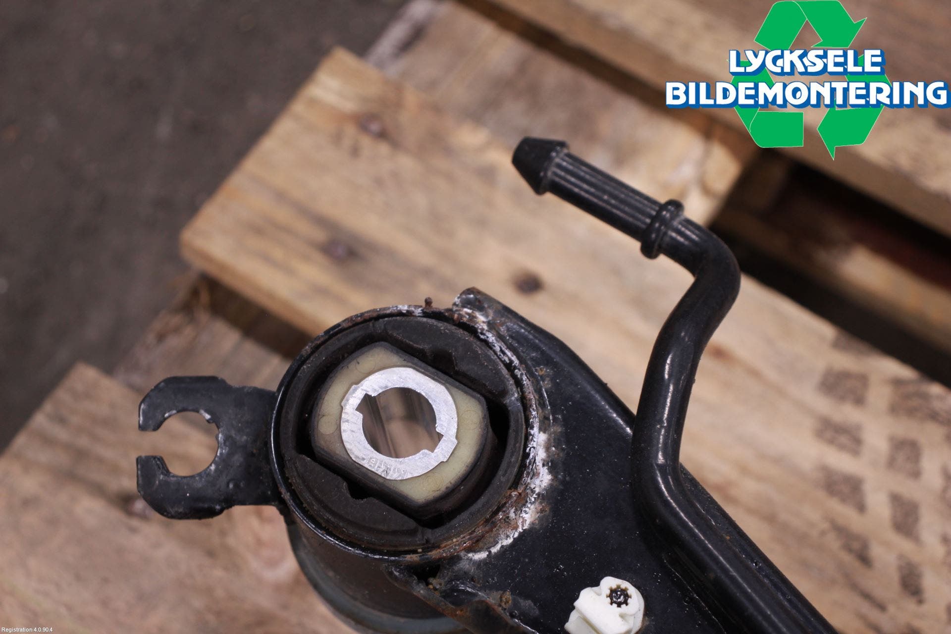 Skoda SUPERB 16-24 Bakaxelbalk