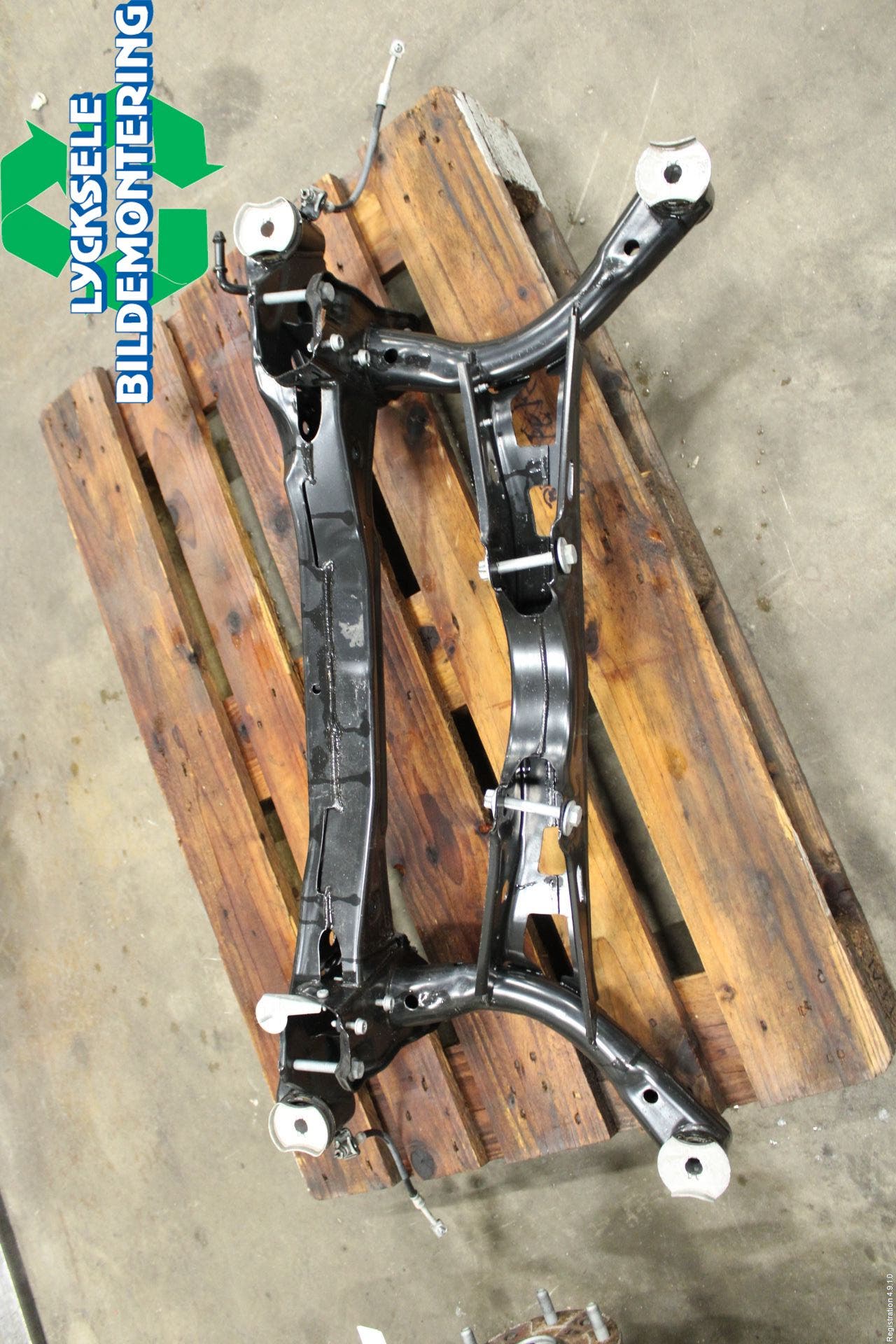 Audi Q3 F3 19- Bakaxelbalk