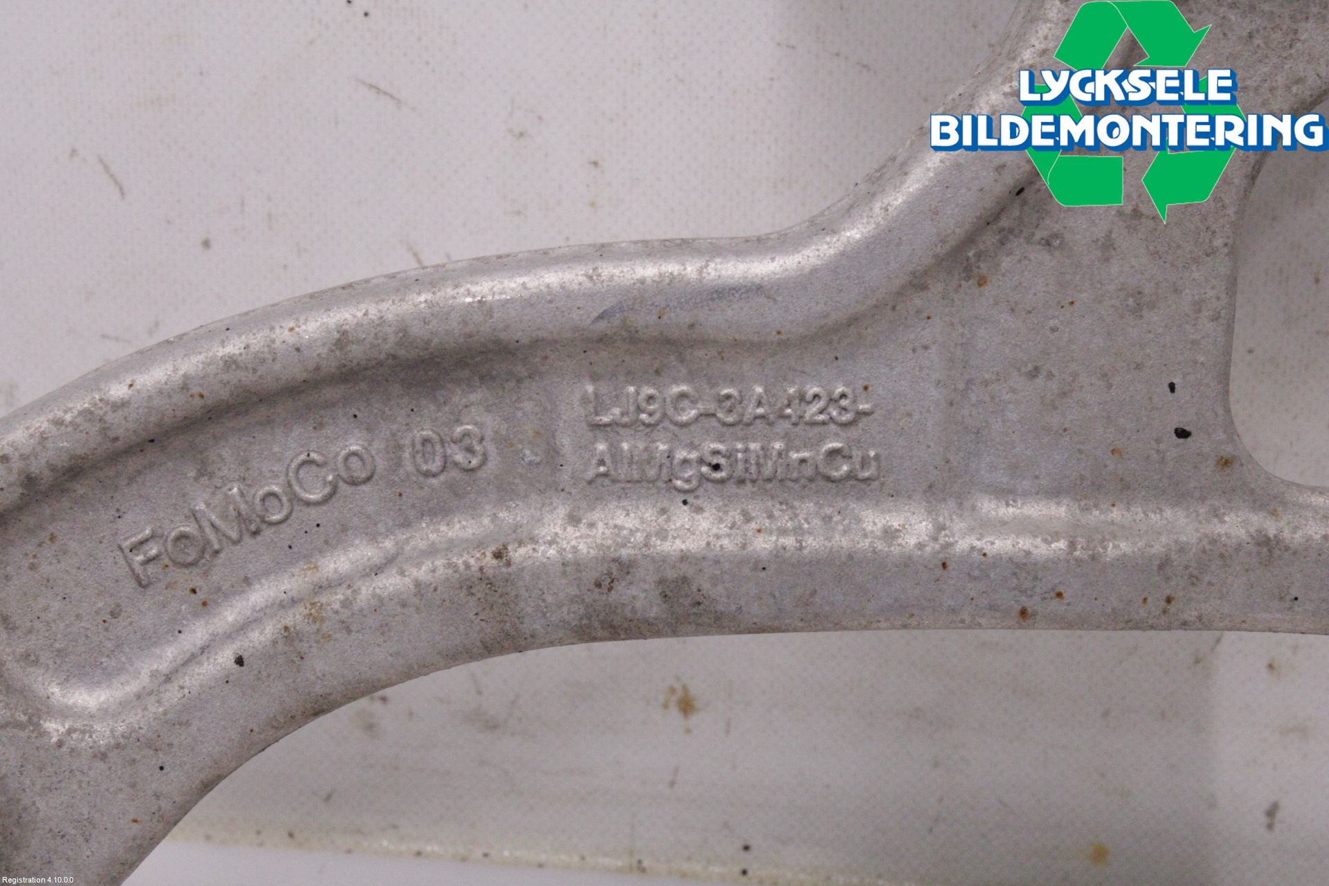 Ford MUSTANG Mach-E 21- Bärarm Fram Undre Hö