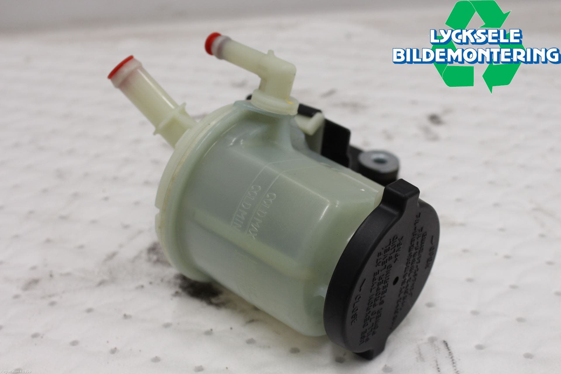 Mercedes-Benz MB X-KLASS (BR 470) 18-20 Styrservooljebehållare