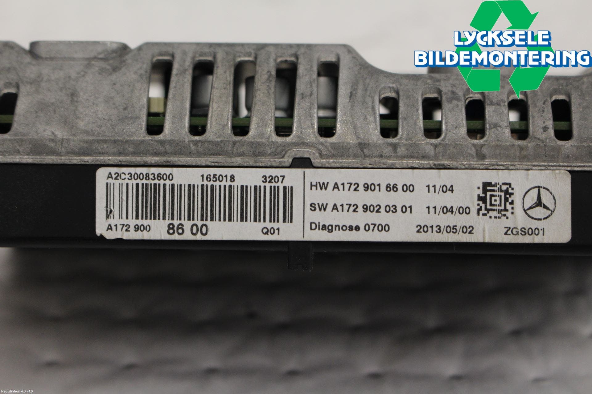 Mercedes-Benz MB C-KLASS (W204) 07-15 Bildskärm