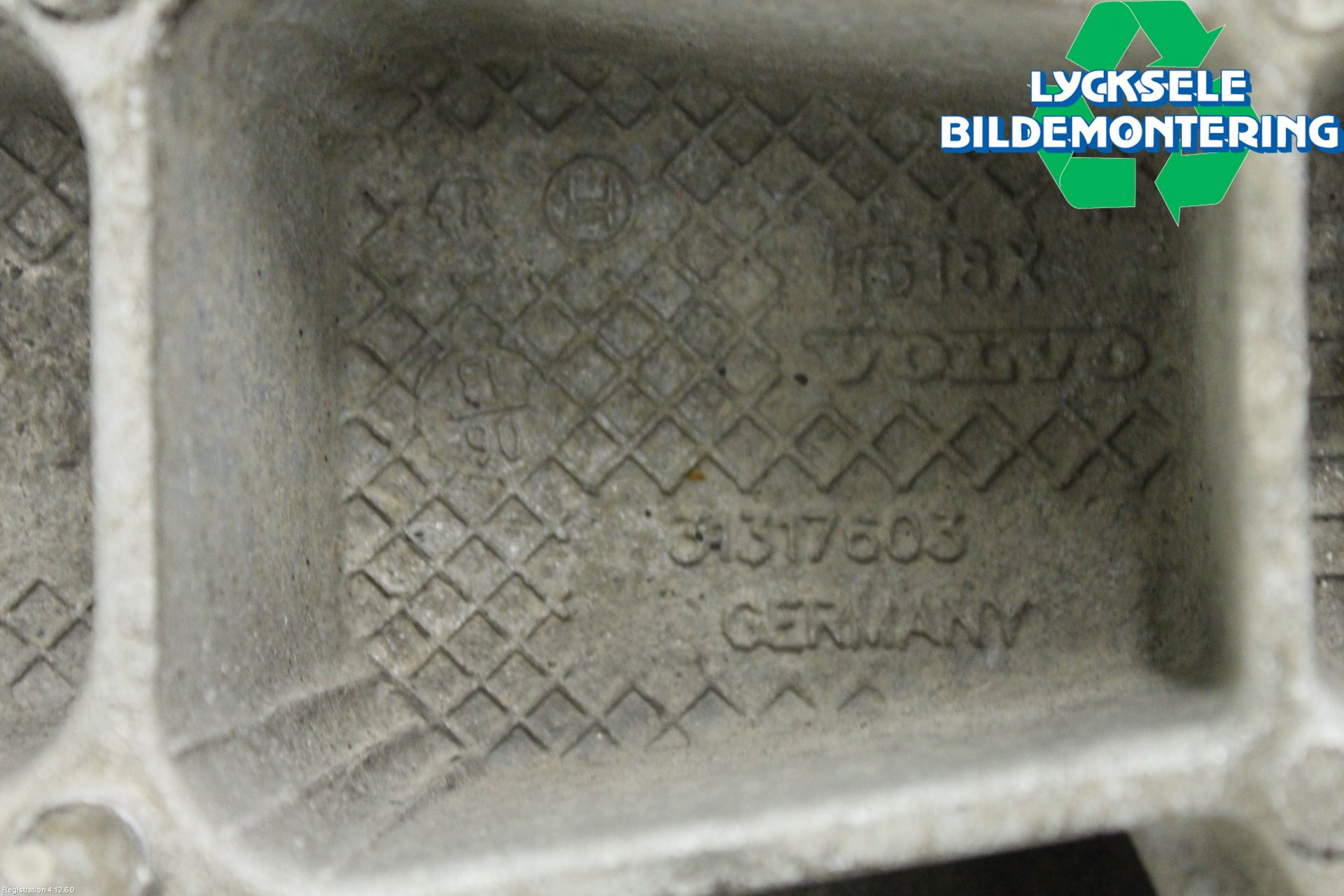 Volvo XC70 08-13 Bärarm Bak Vänster