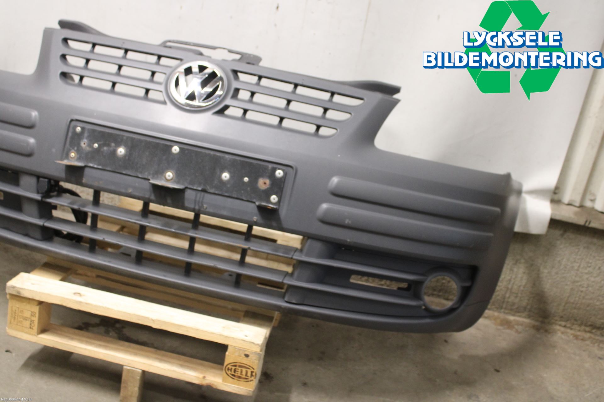 Volkswagen VW CADDY      04-10 Stötfångarbeklädnad Fram