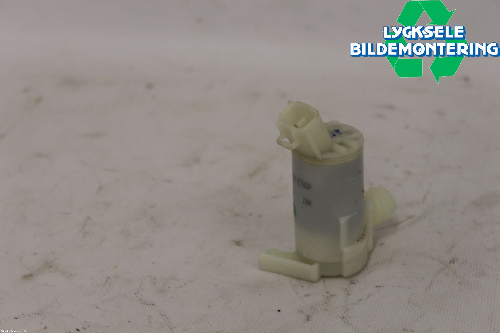 Suzuki VITARA 15- Spolarpump Vindruta