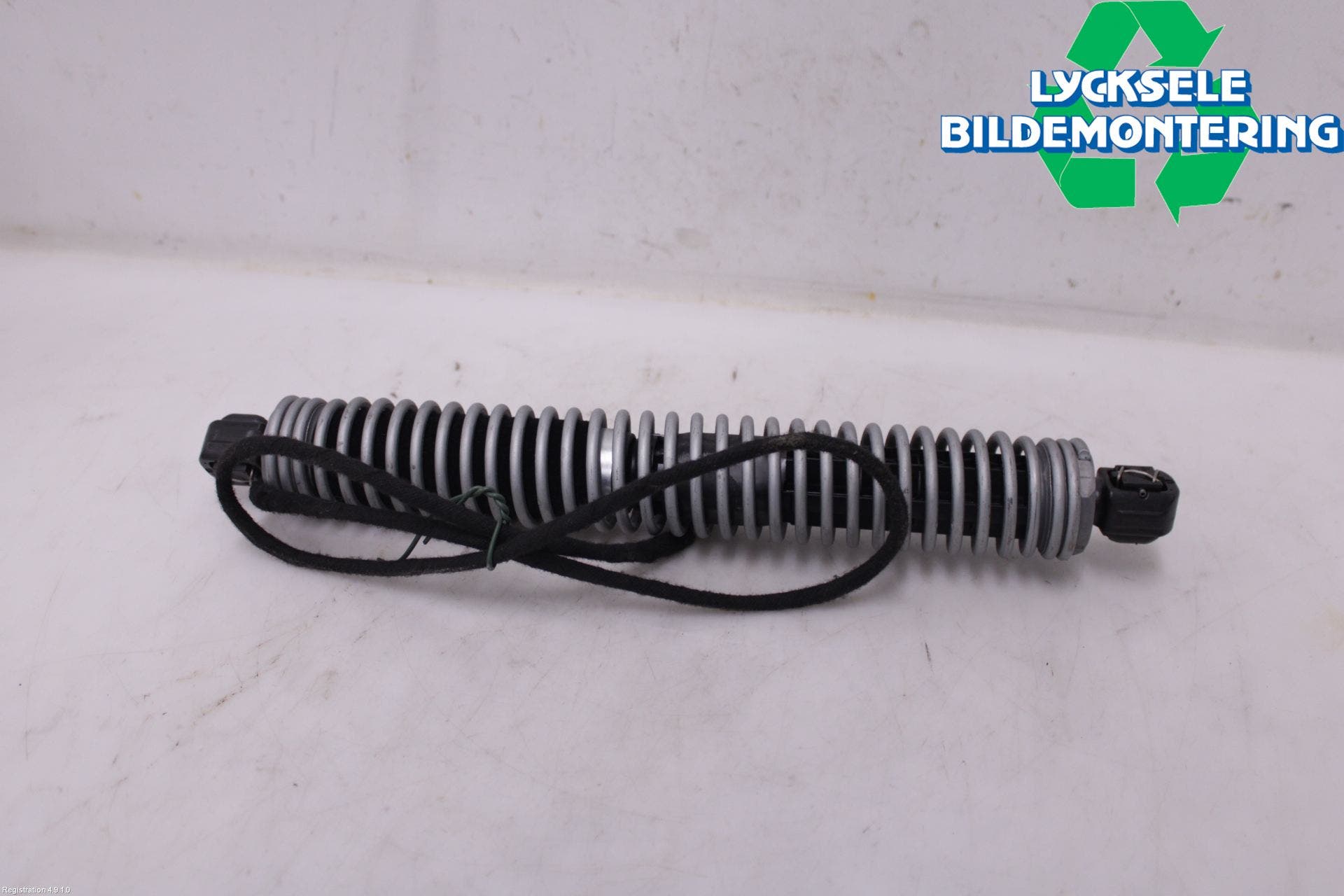 BMW 5 F10/F11/F18 09-17 Gasfjäder Baklucka