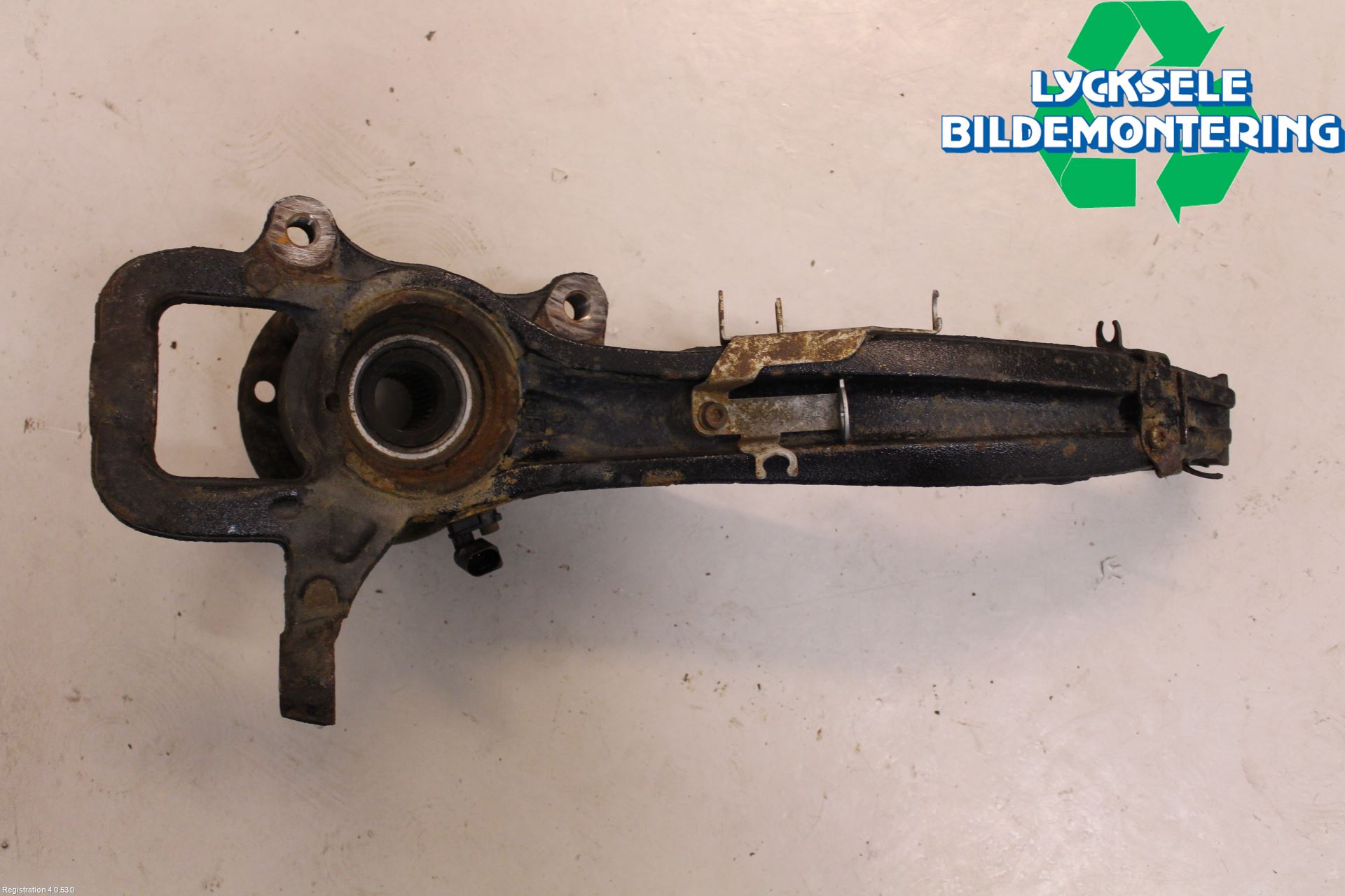 Volkswagen VW TOUAREG 7P 11-18 Styrspindel Lagerhus Hö