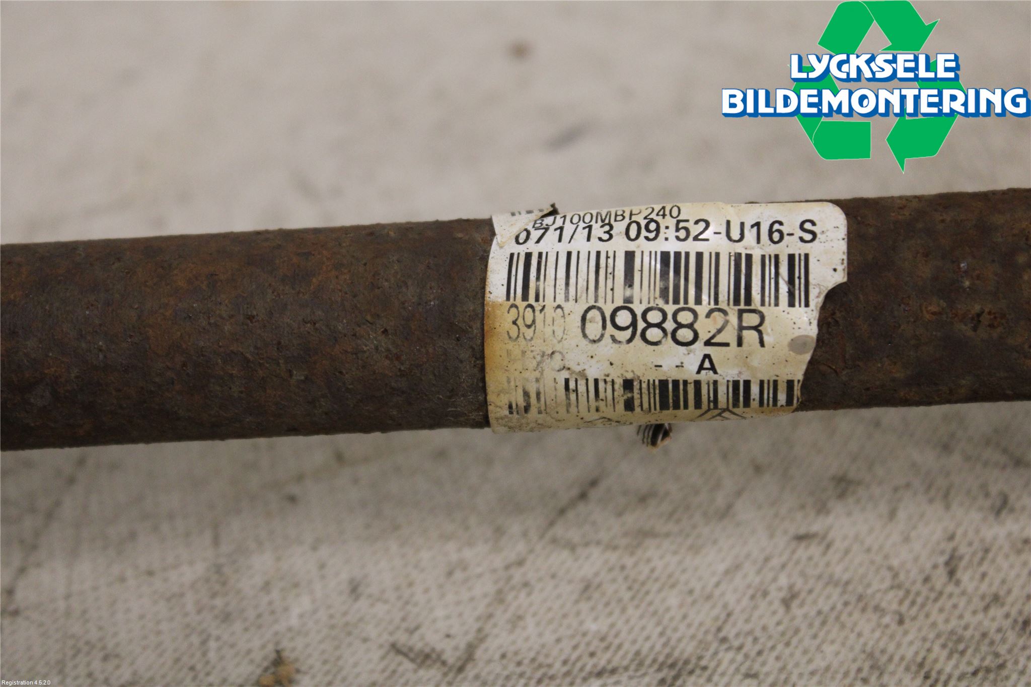 Dacia DUSTER 10-17 Drivaxel Fram Höger