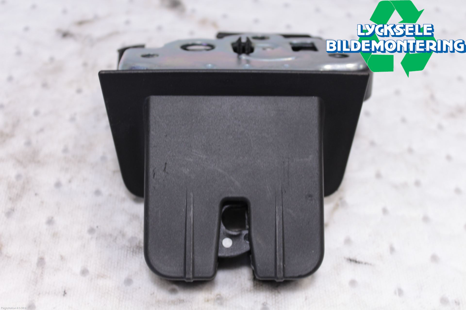 Audi A6 ALLROAD 12-18 Låskista Baklucka