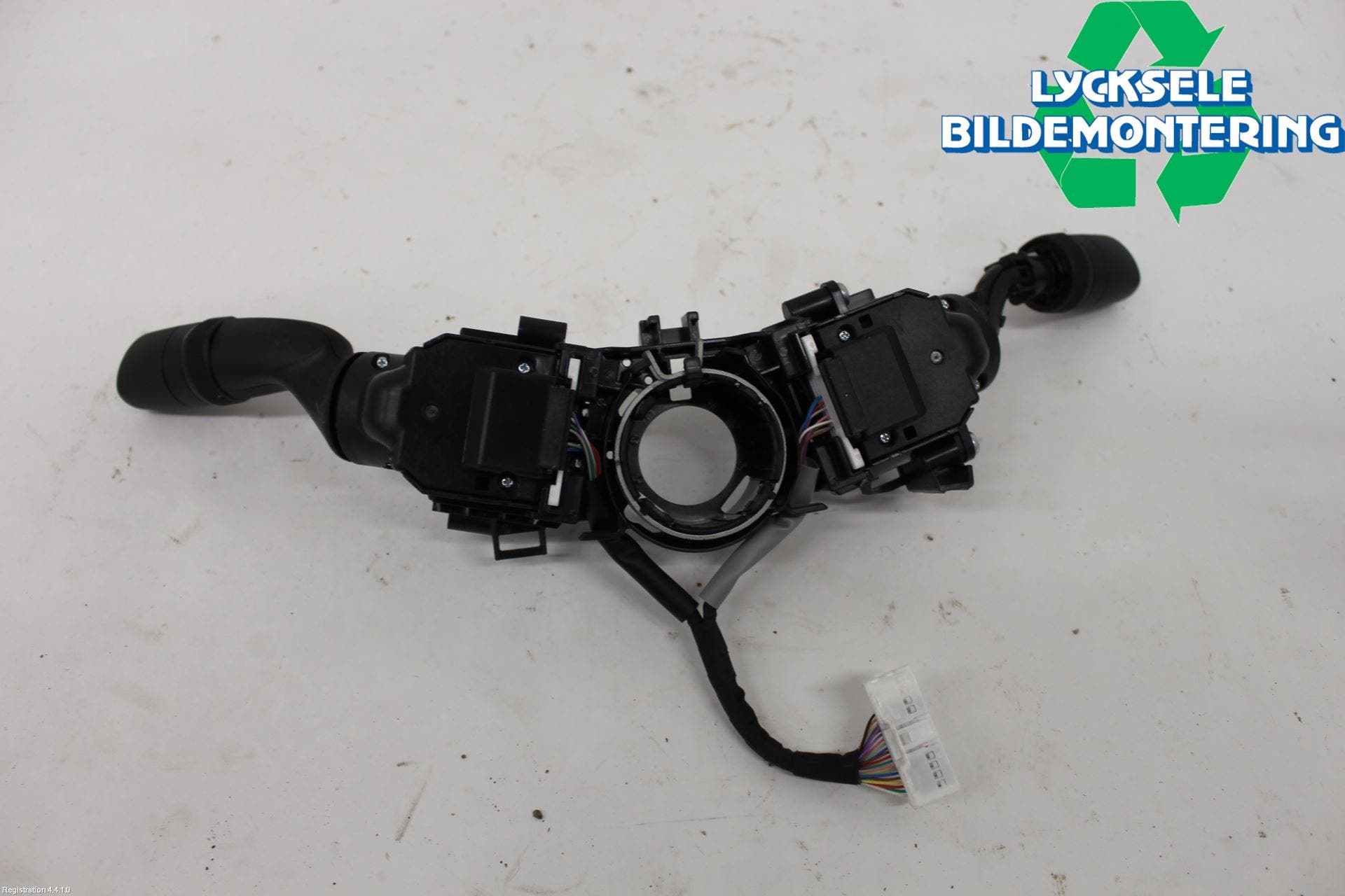 Toyota YARIS CROSS XP21 21- Spakcentral