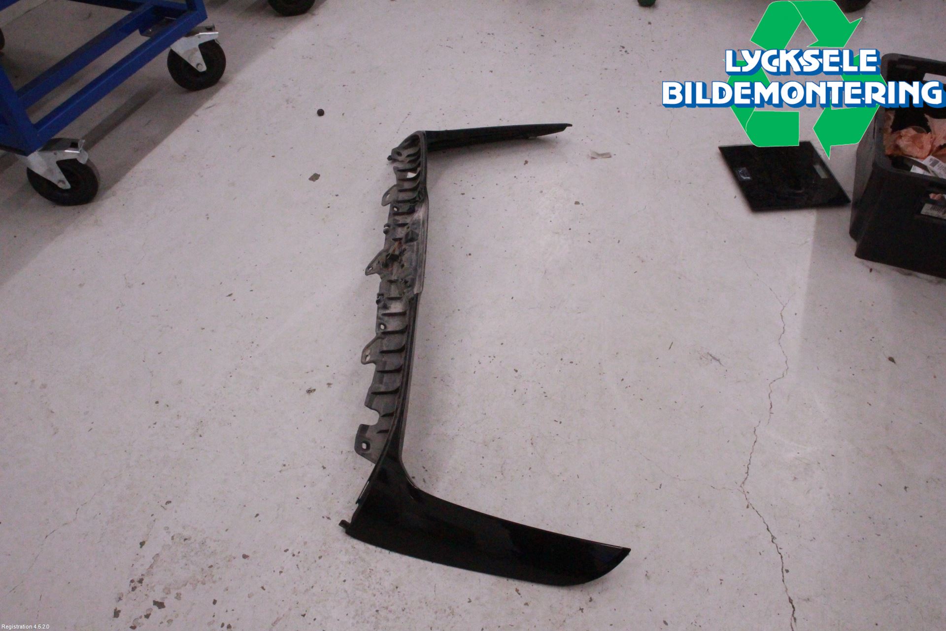 BMW X7 G07 19- Spoiler Baklucka