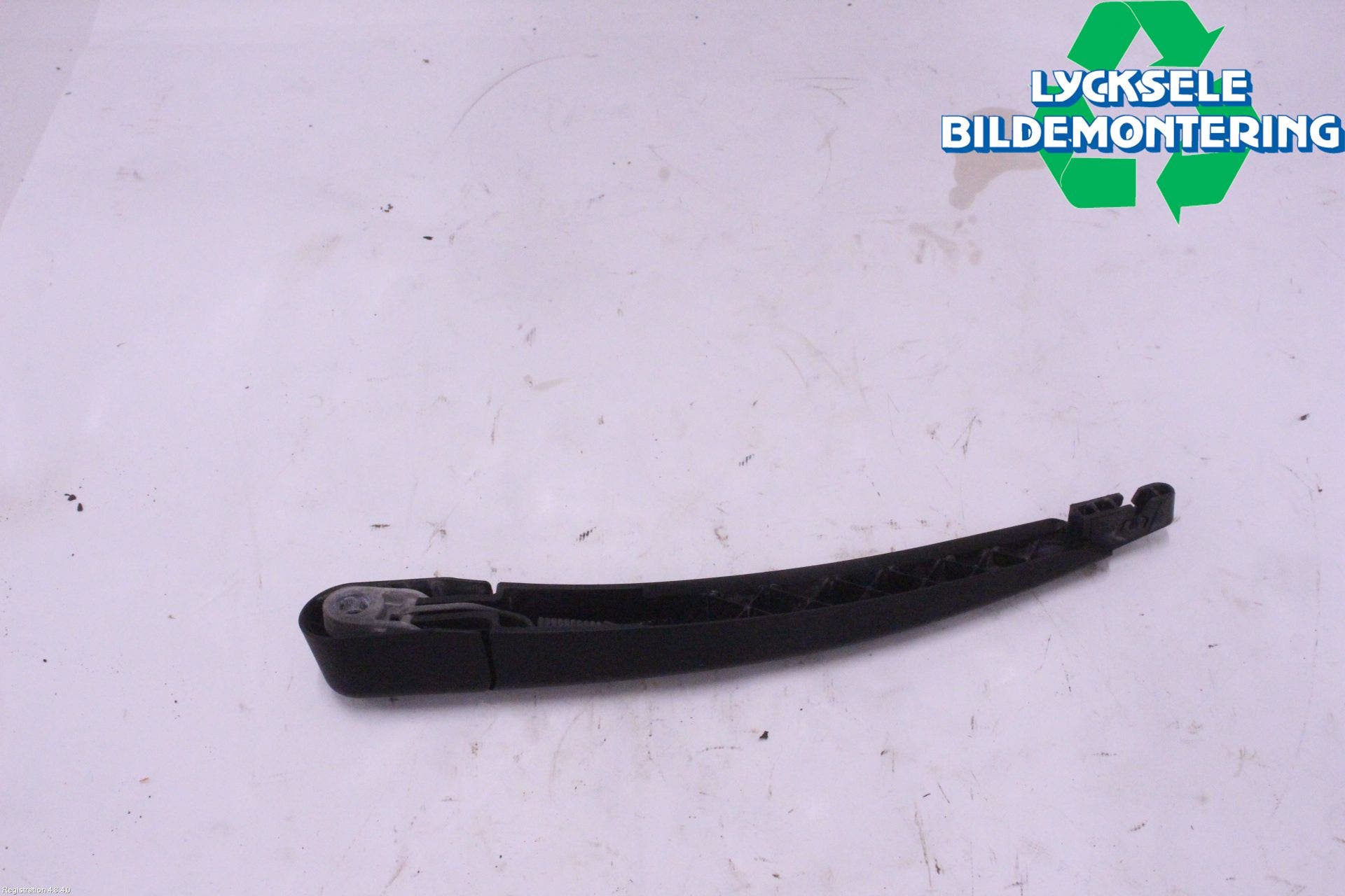 Ford FIESTA 13-17 Torkararm-Bakruta