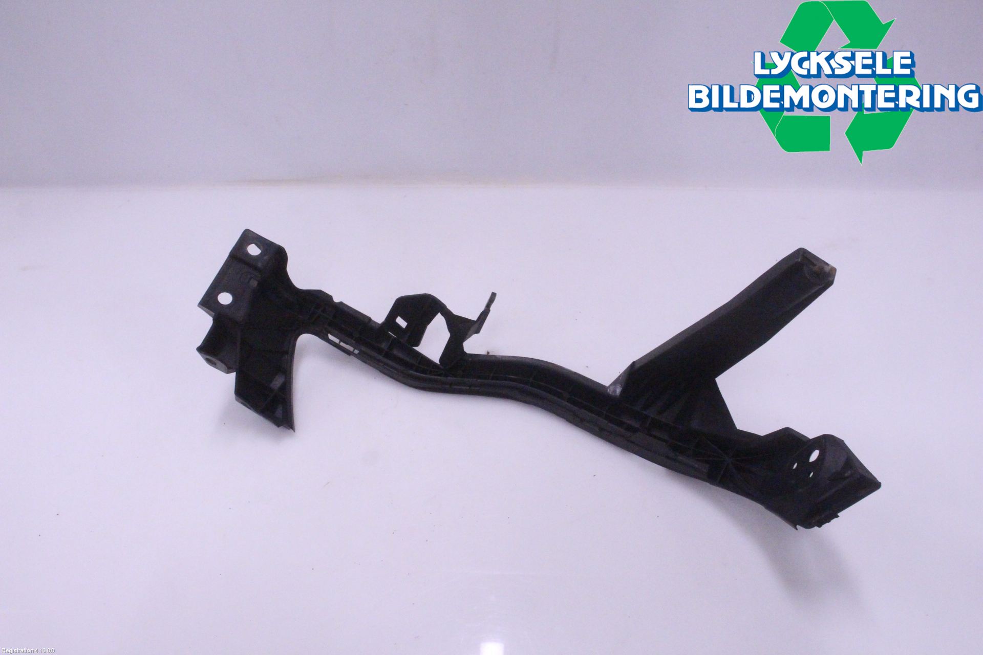 Subaru XV 12-17 Stötfångarfäste Fram Vä