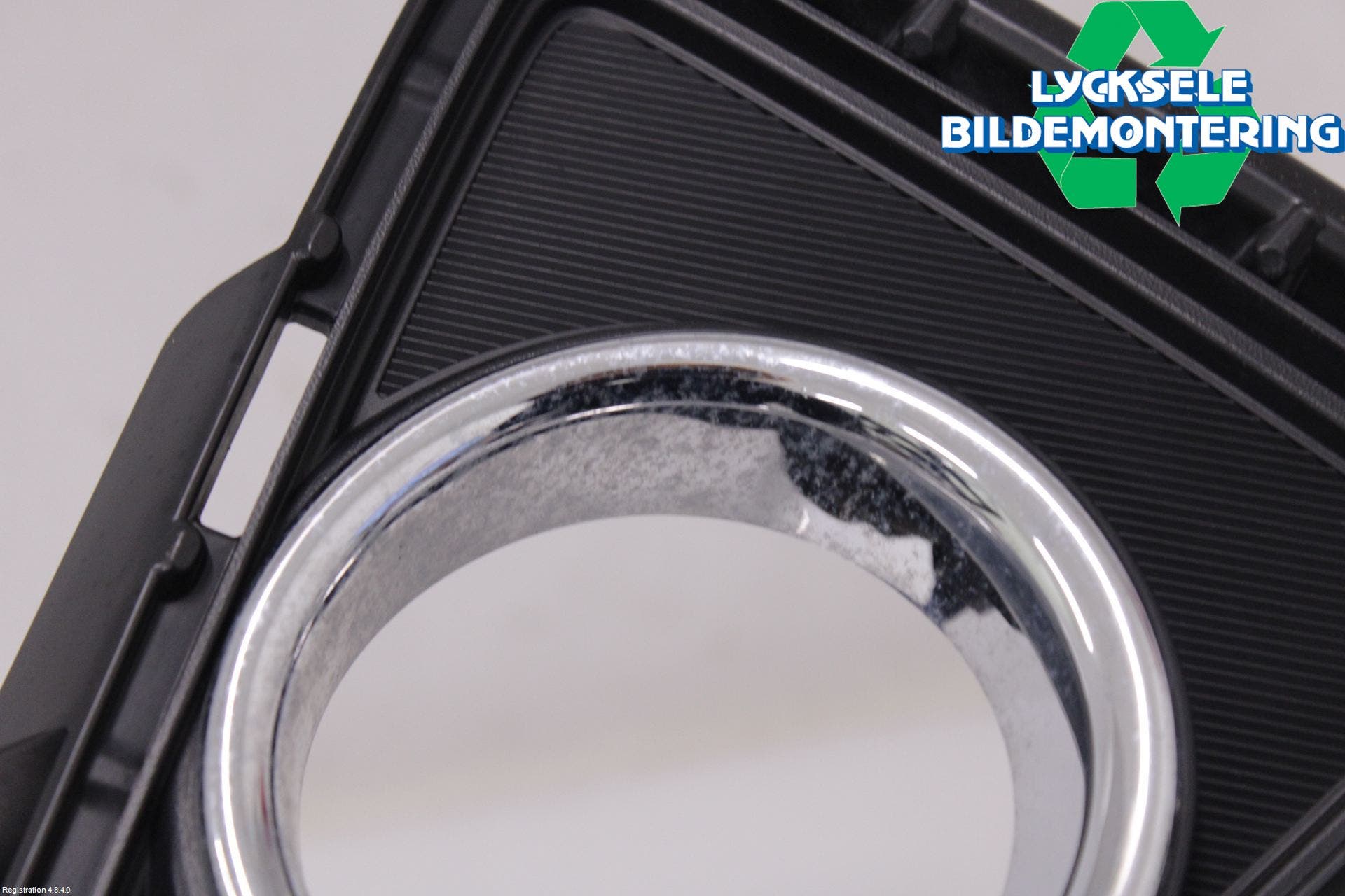 Toyota RAV4 13-18 Dimljussarg Fram