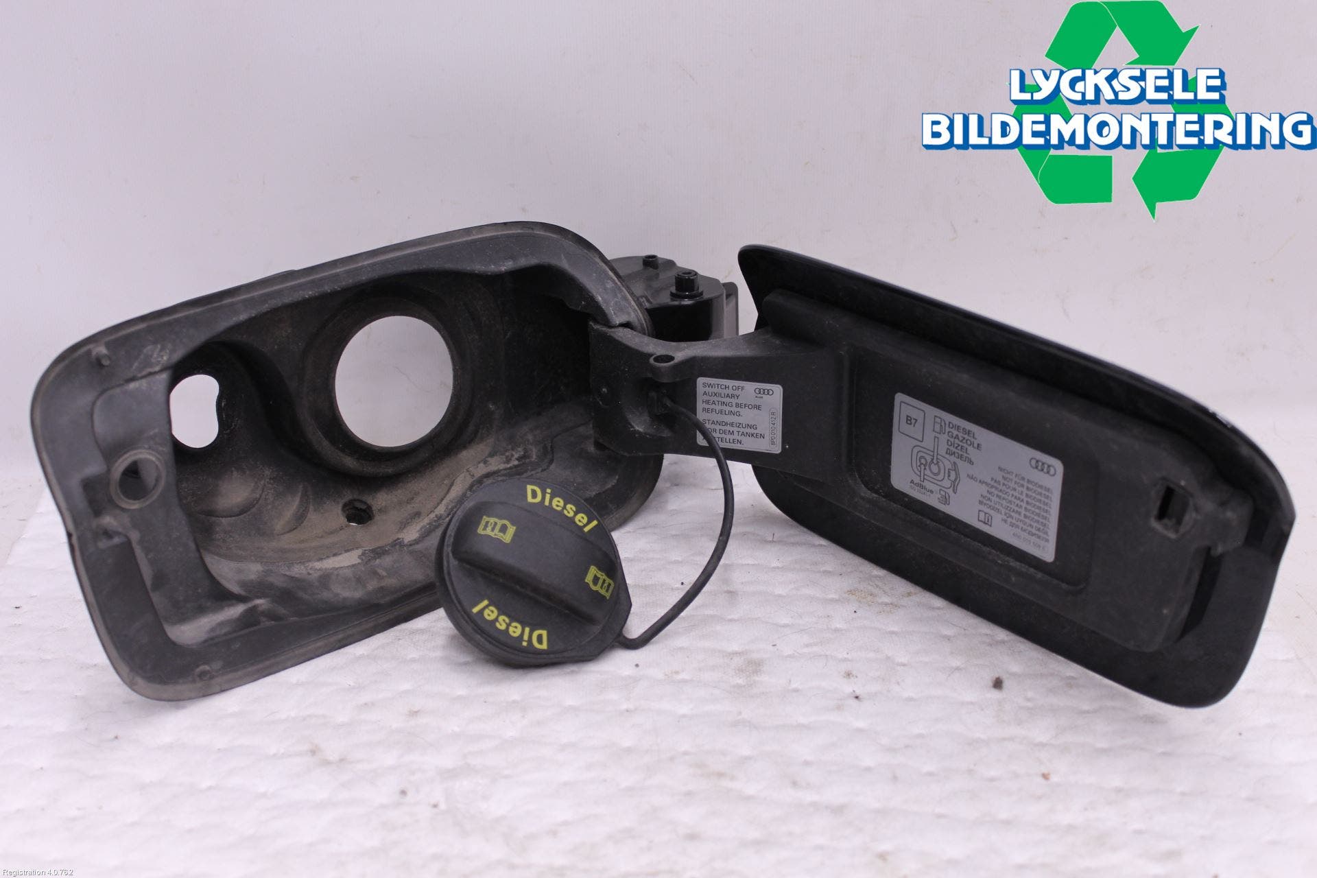 Audi A6 F2/C8 19- Tanklucka