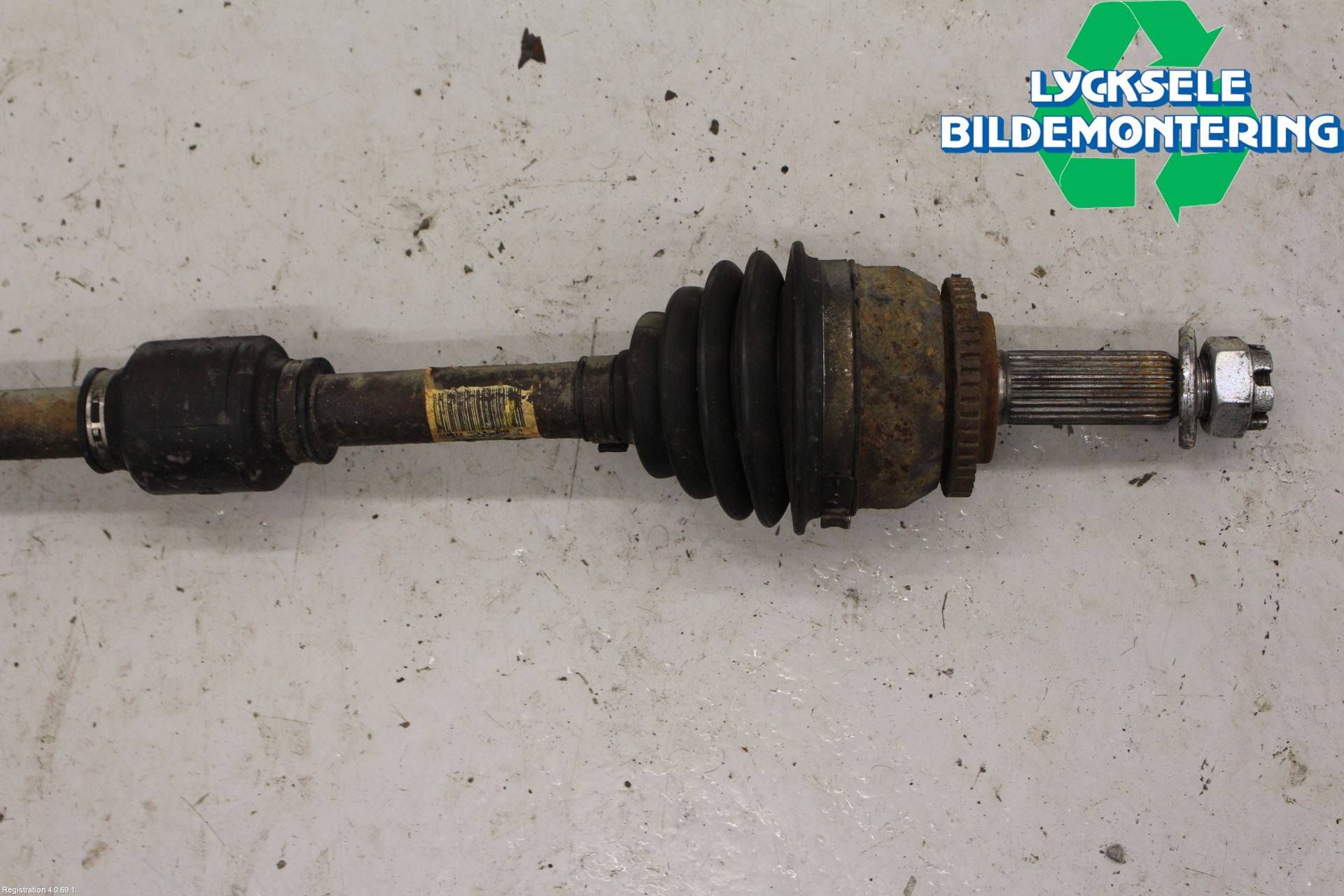 Hyundai i20 PB 09-14 Drivaxel Fram Höger