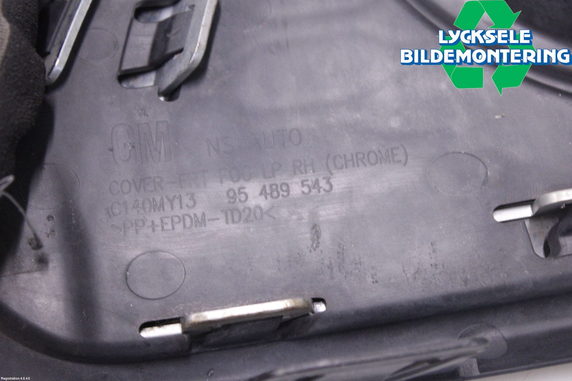 Chevrolet CAPTIVA Dimljussarg Fram