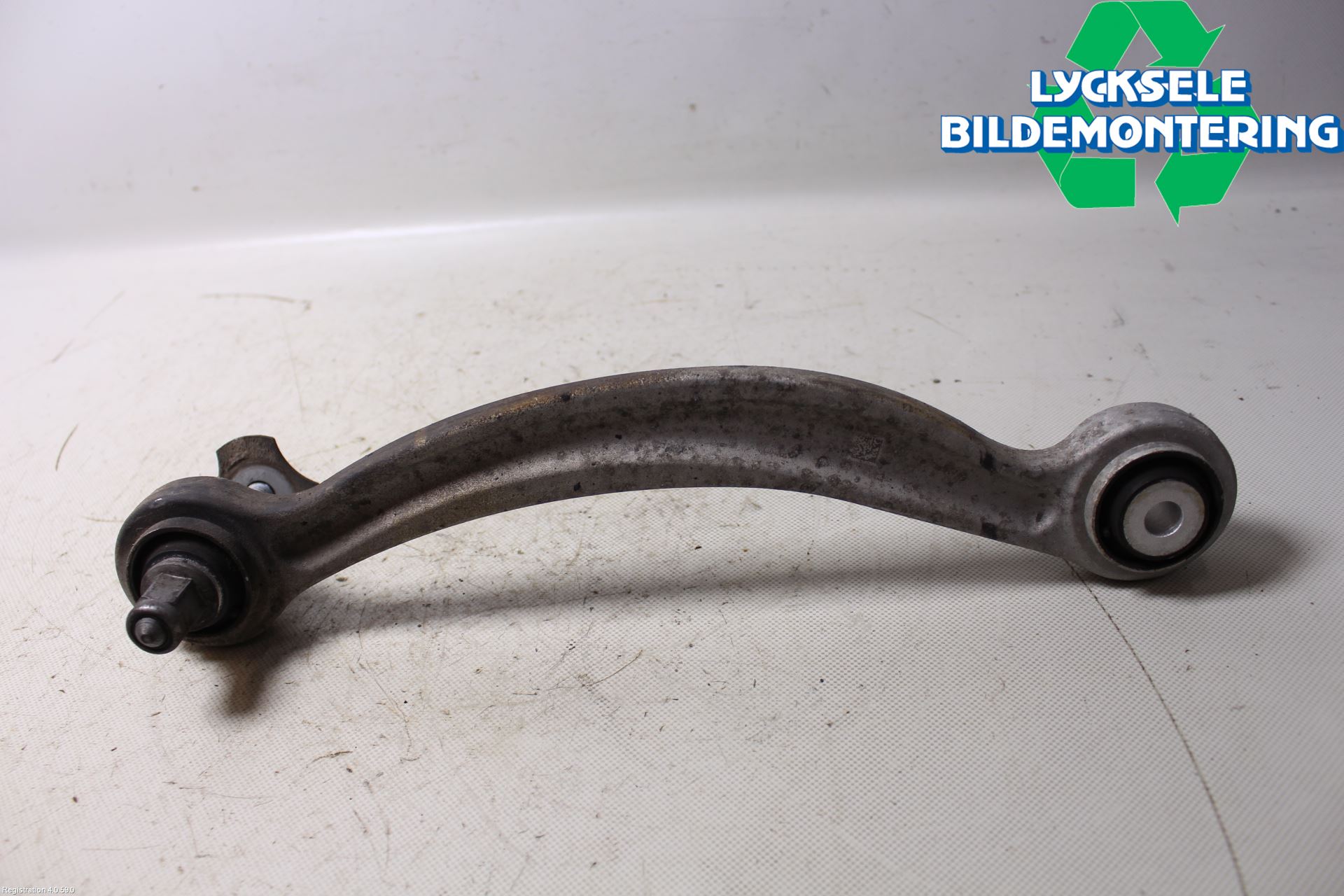 Mercedes-Benz MB E-KLASS (W212) 09-16 Bärarm Bak Vänster