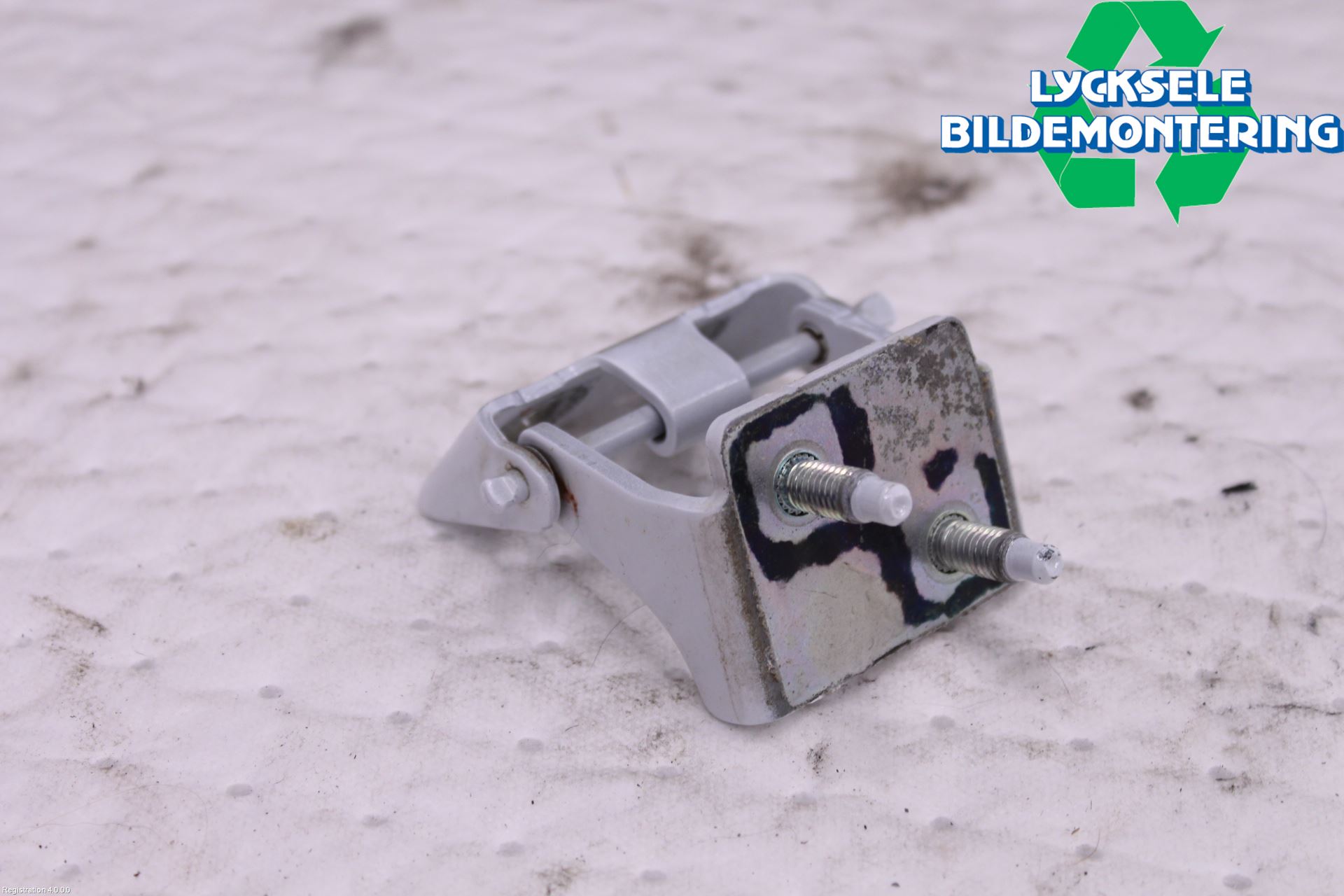 Ford FOCUS 19- Bakluckegångjärn Vä