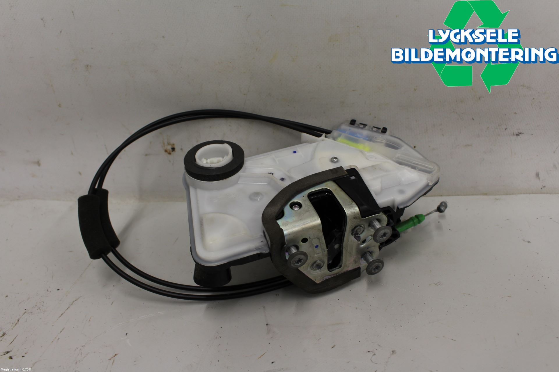 Toyota HILUX 16- Låskista-Dörrlås