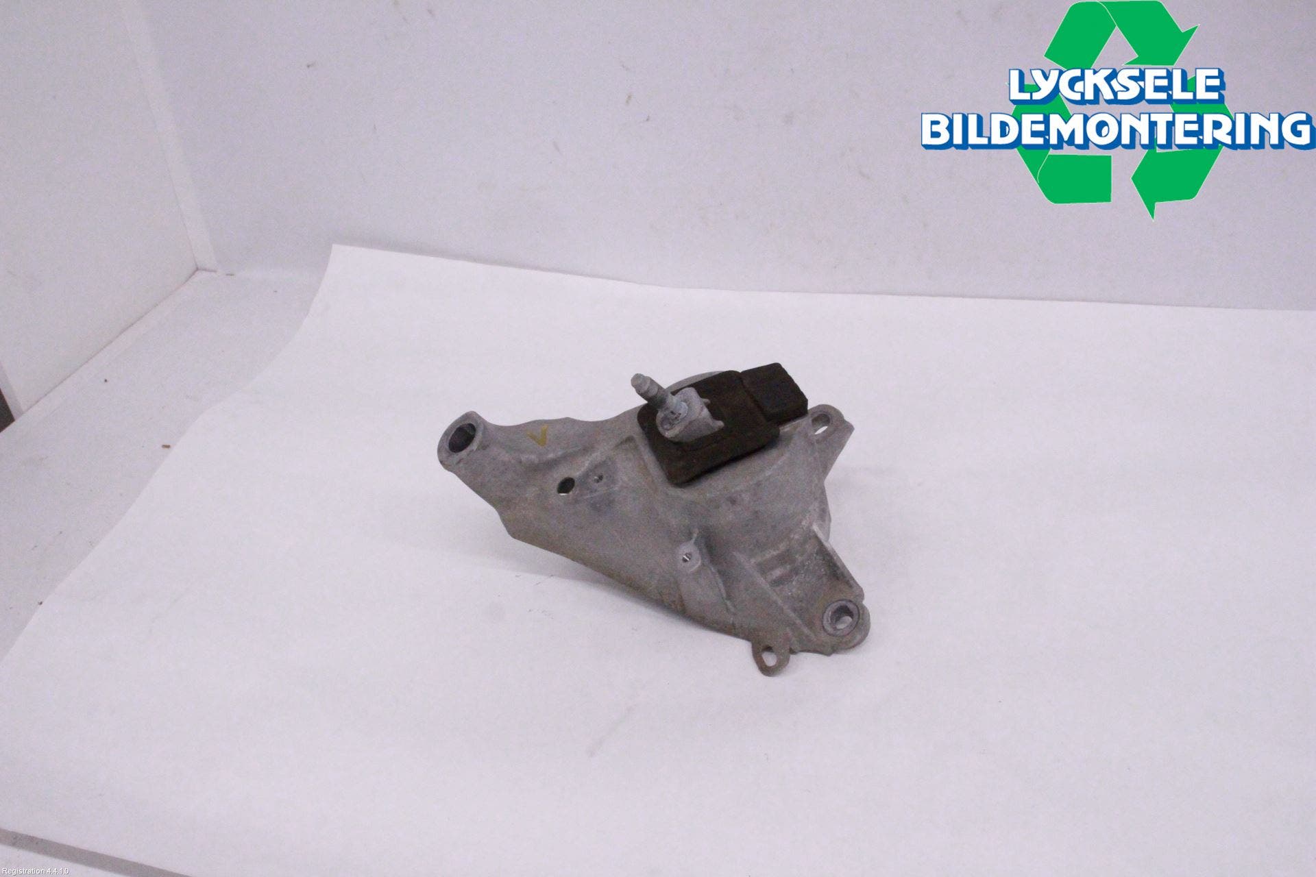 Mazda CX-60 22- Motorfäste