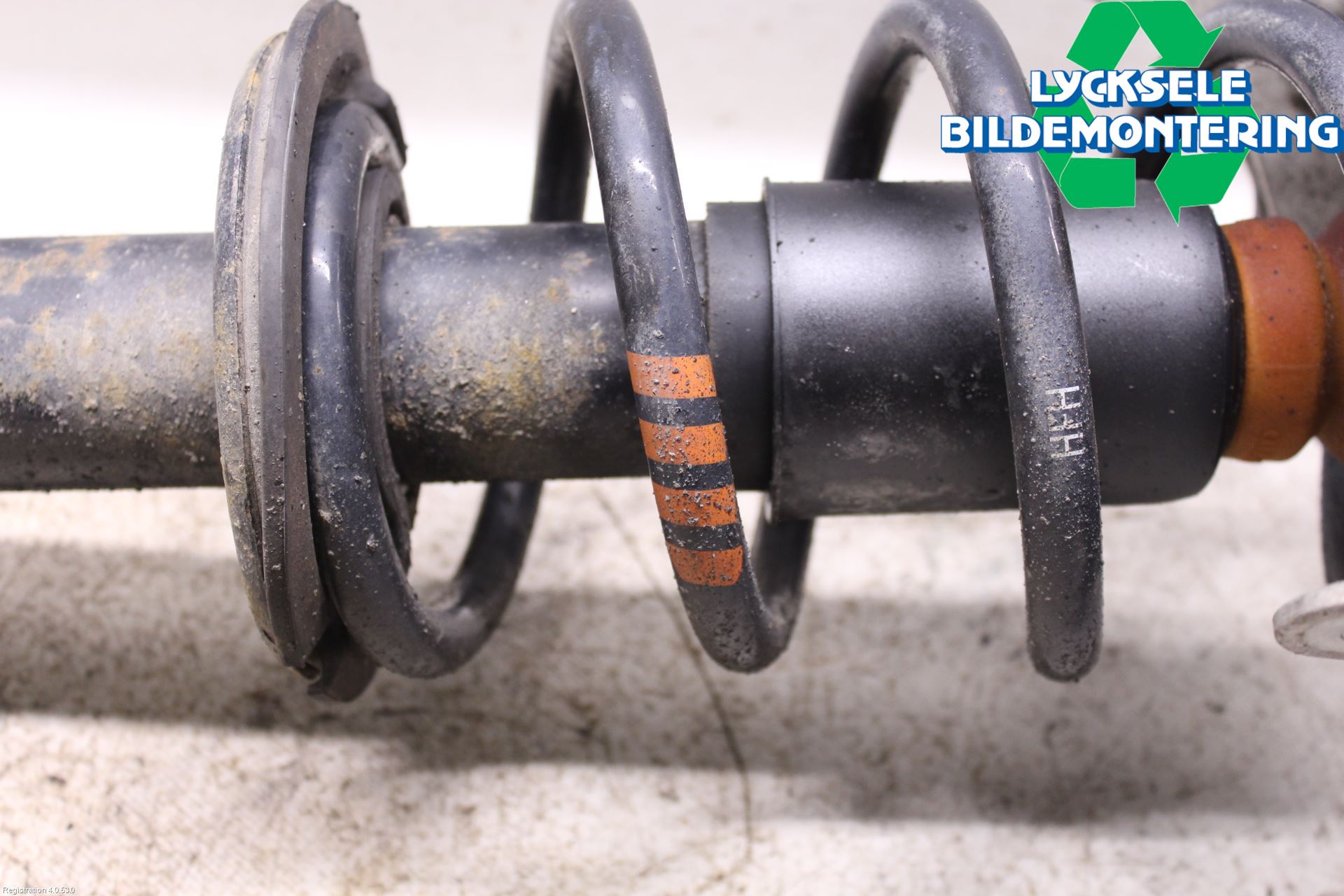 Audi A4 12-15 Fjäderben Fram Höger