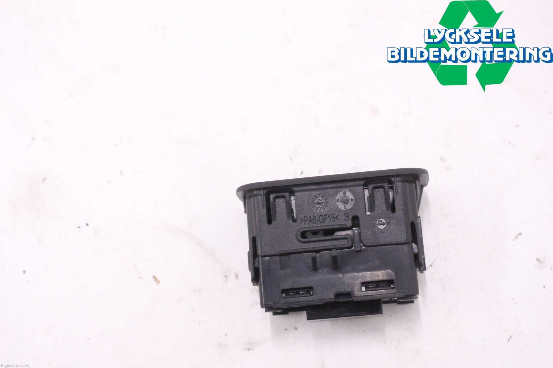 Mercedes-Benz MB C-KLASS (W206) 21- Strömställare Dragkrok