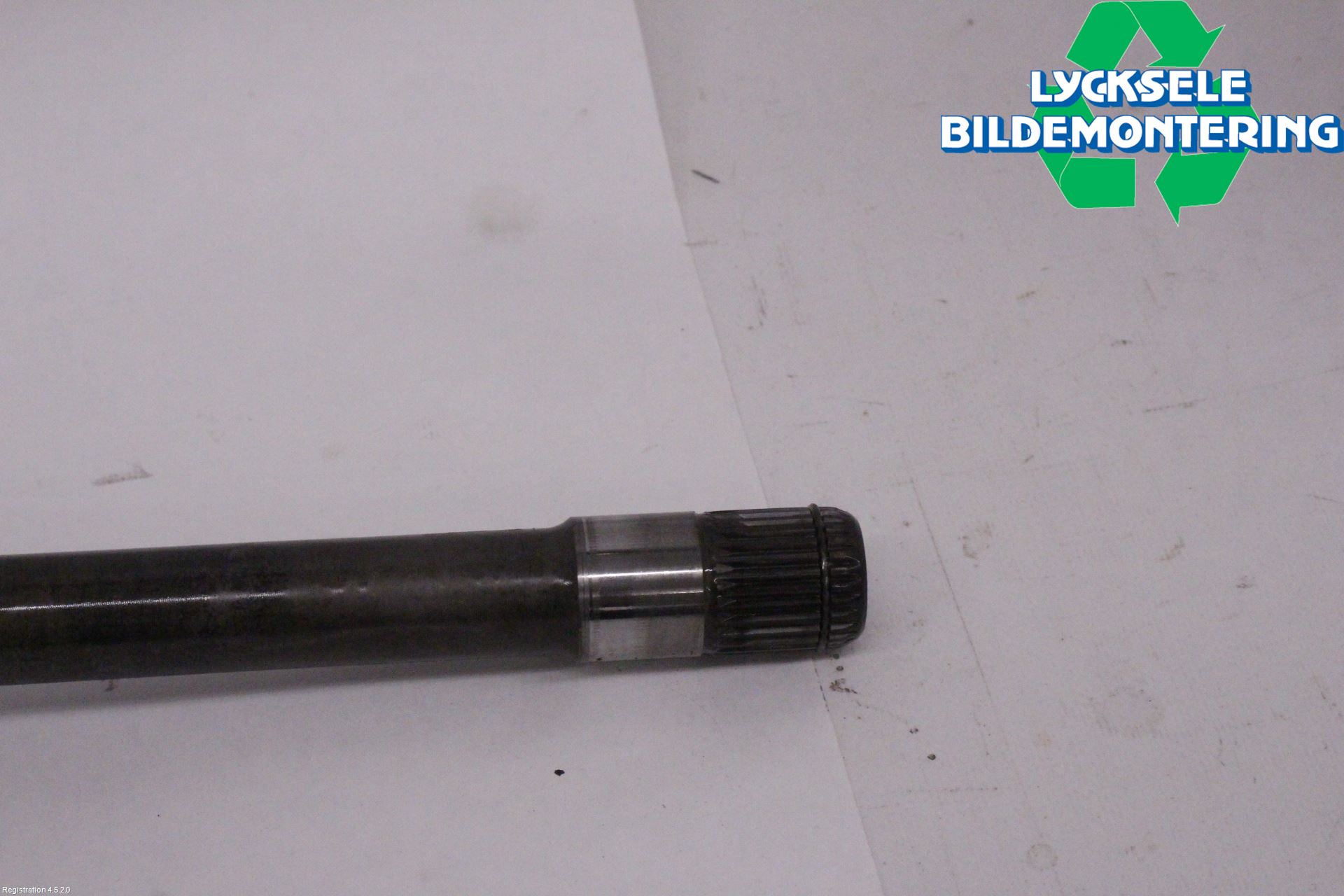 BMW X3 G01 18- Drivaxel Fram Höger