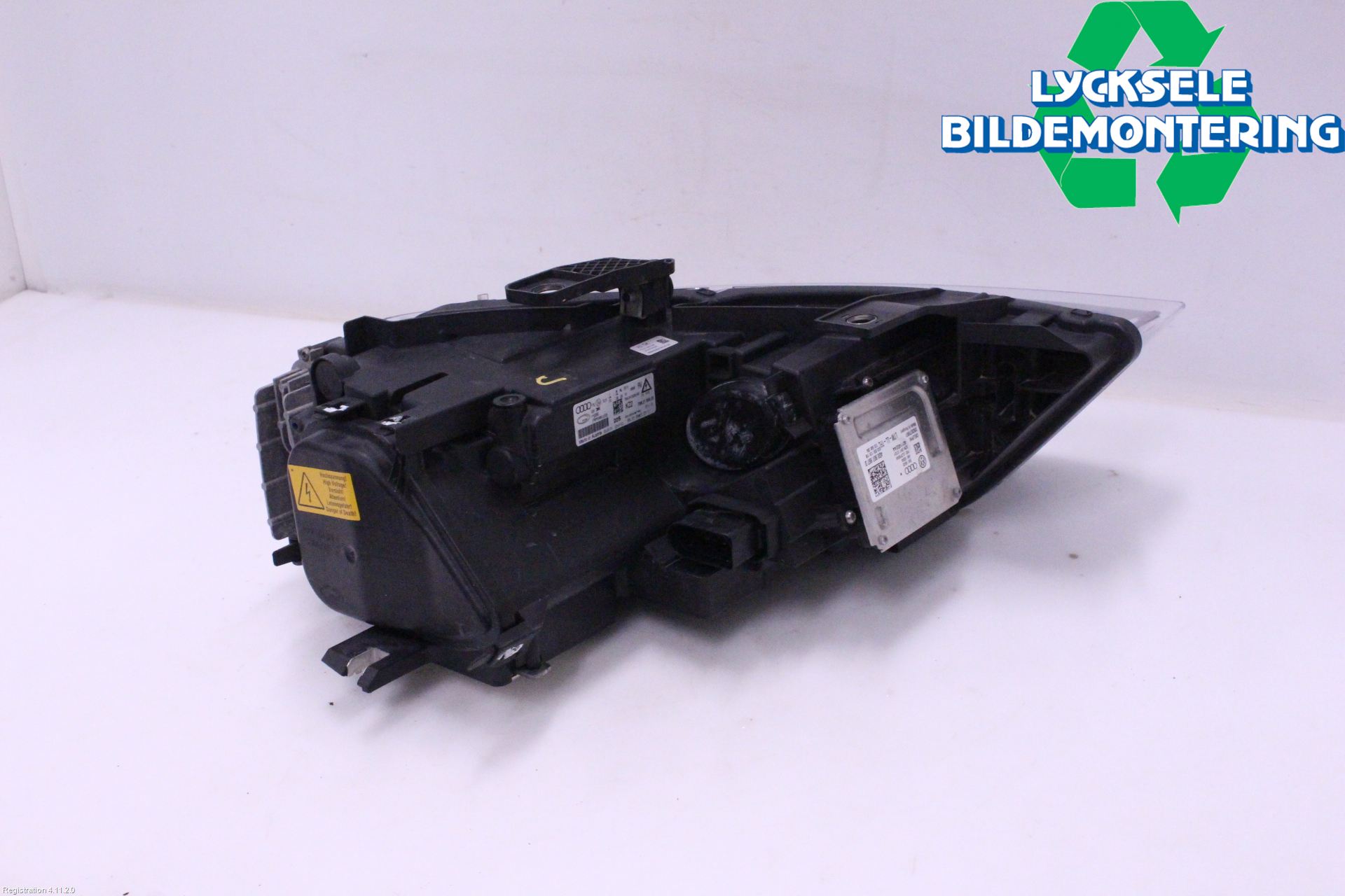 Audi Q3 8U 12-18 Strålkastare Vänster