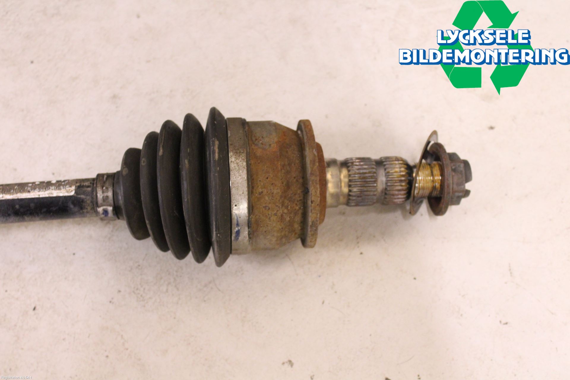 Opel ASTRA J 10-15 Drivaxel Fram Höger