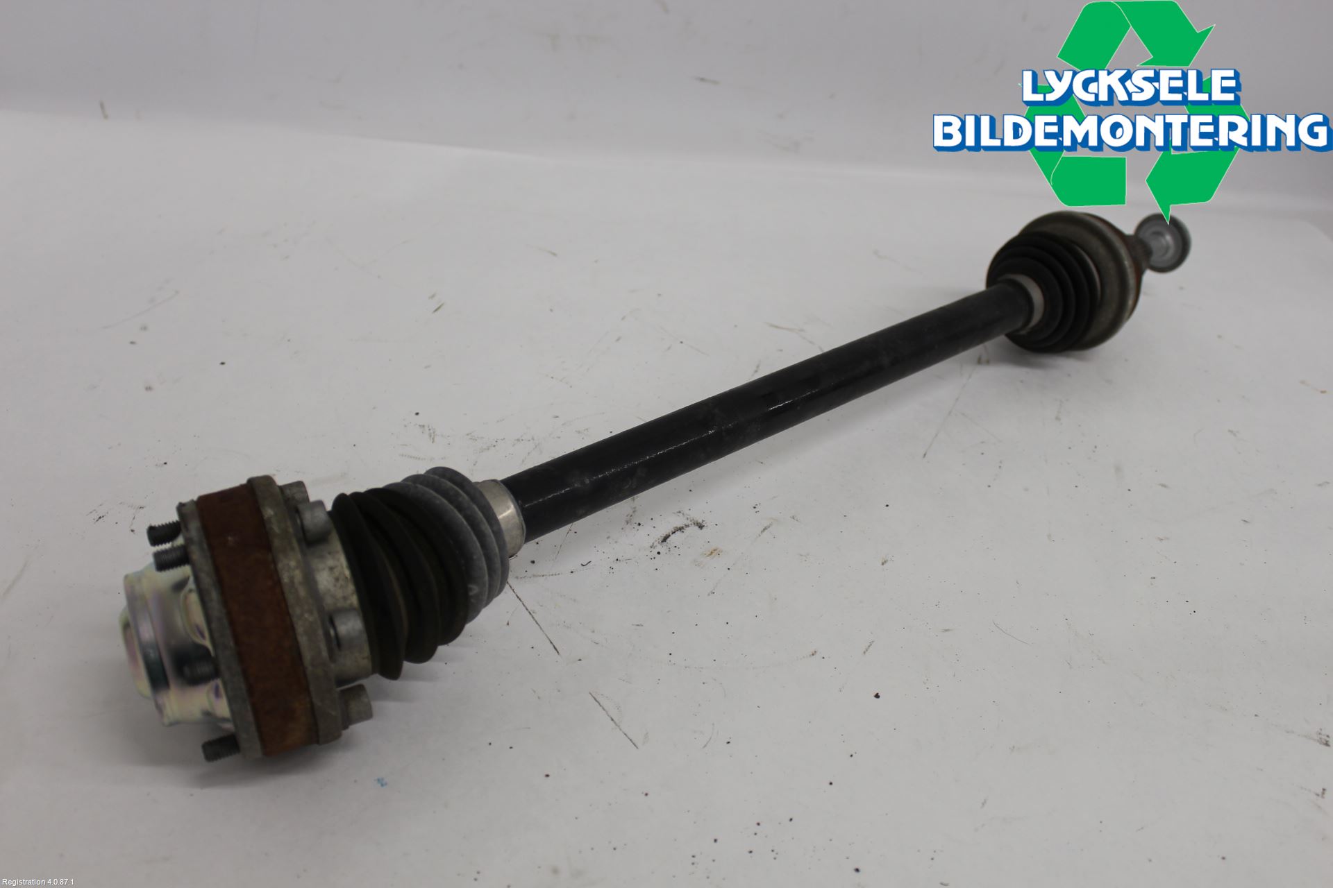 Seat ATECA 16->> Drivaxel Bak Vänster