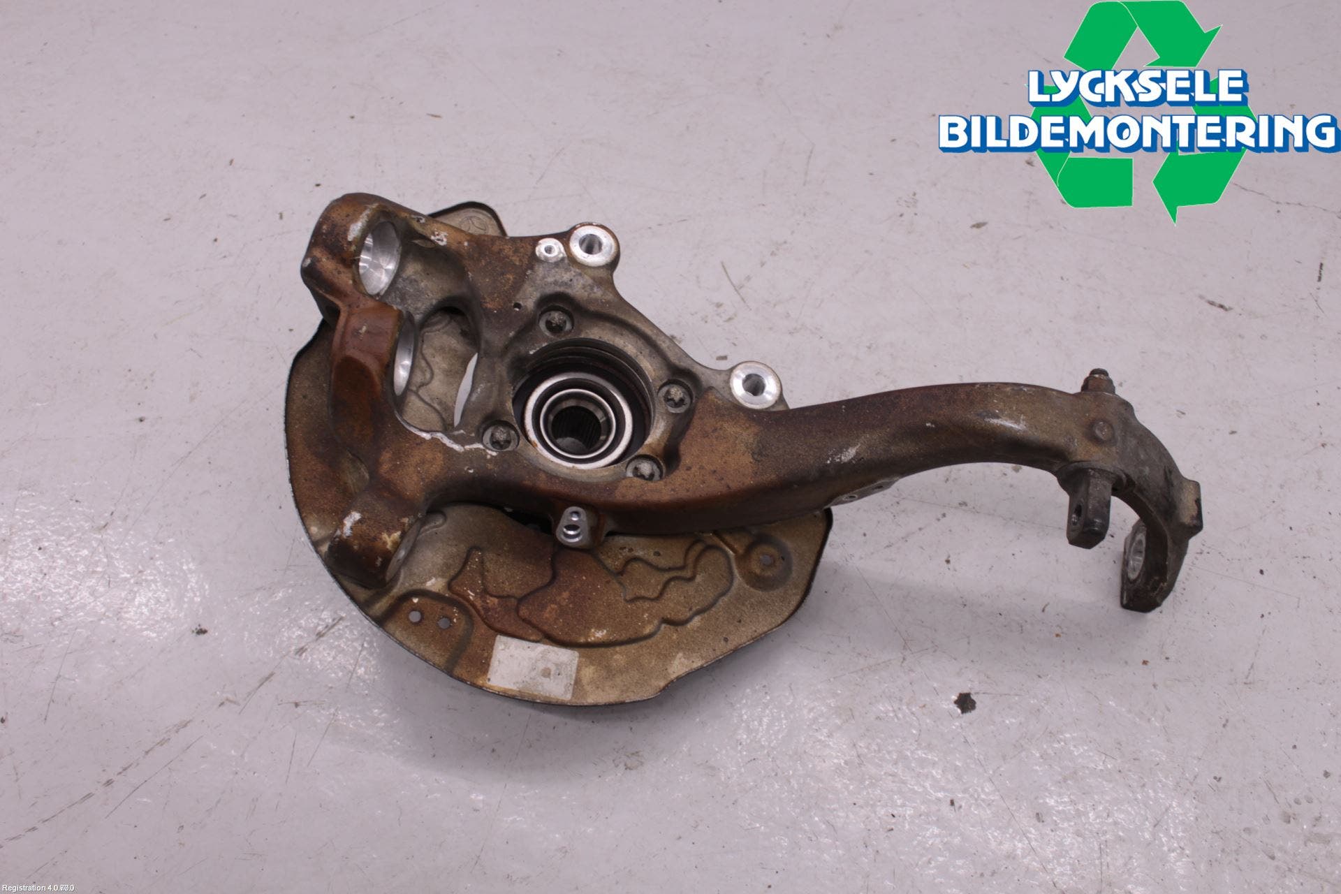 Mercedes-Benz MB C-KLASS (W205) 14-21 Styrspindel Lagerhus Vä