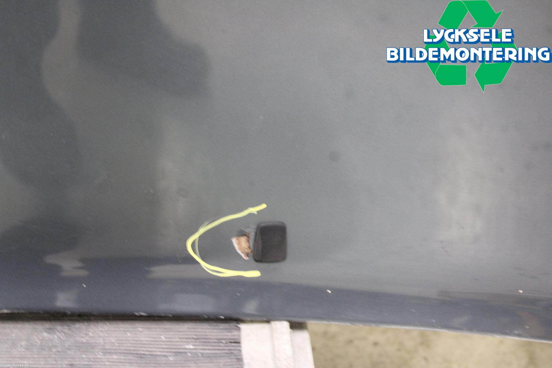 Audi V8       89- Huv Fram