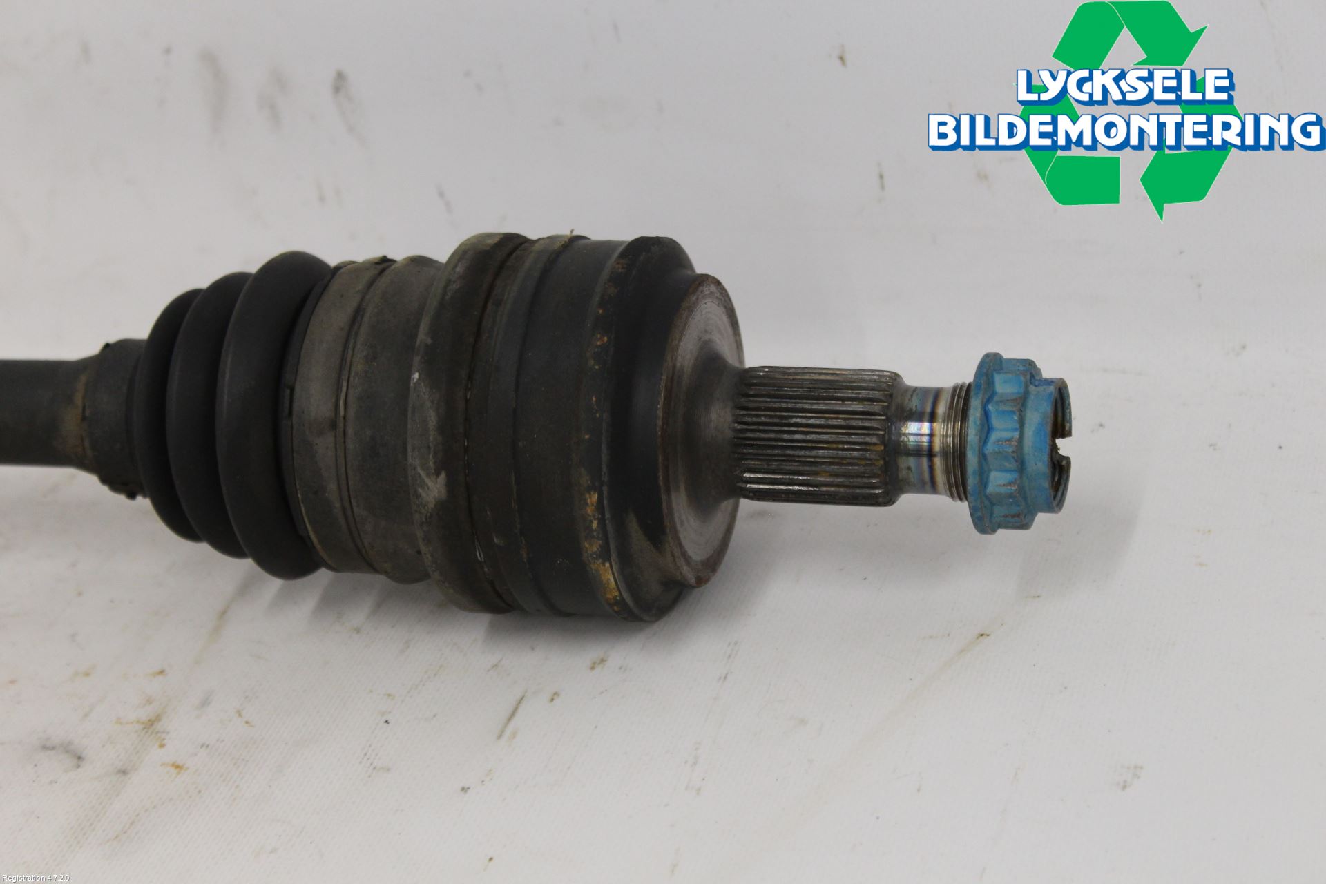 Mercedes-Benz MB C-KLASS (W205) 14-21 Drivaxel Bak Höger
