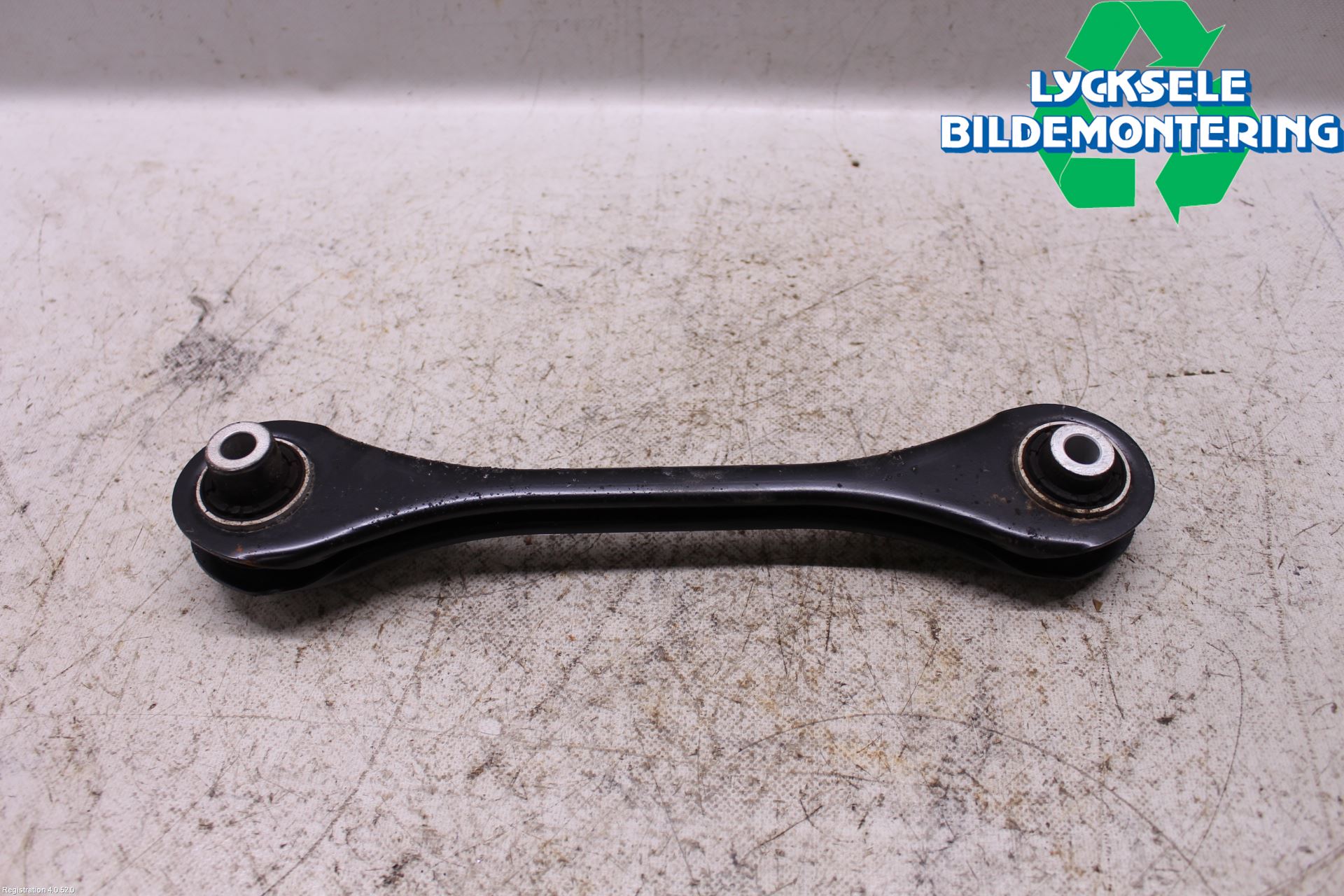 Volkswagen VW PASSAT 15-19 Bärarm Bak Höger