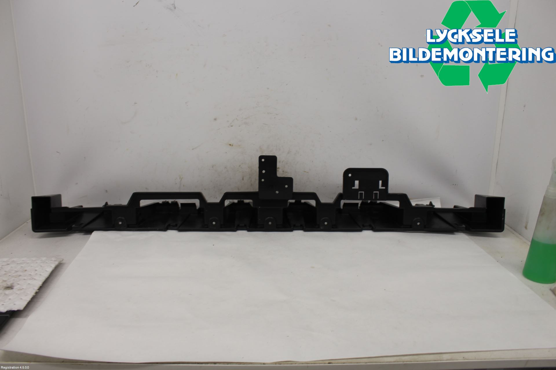 Ford KUGA 17-19 Stötfångare Deformelement Bak