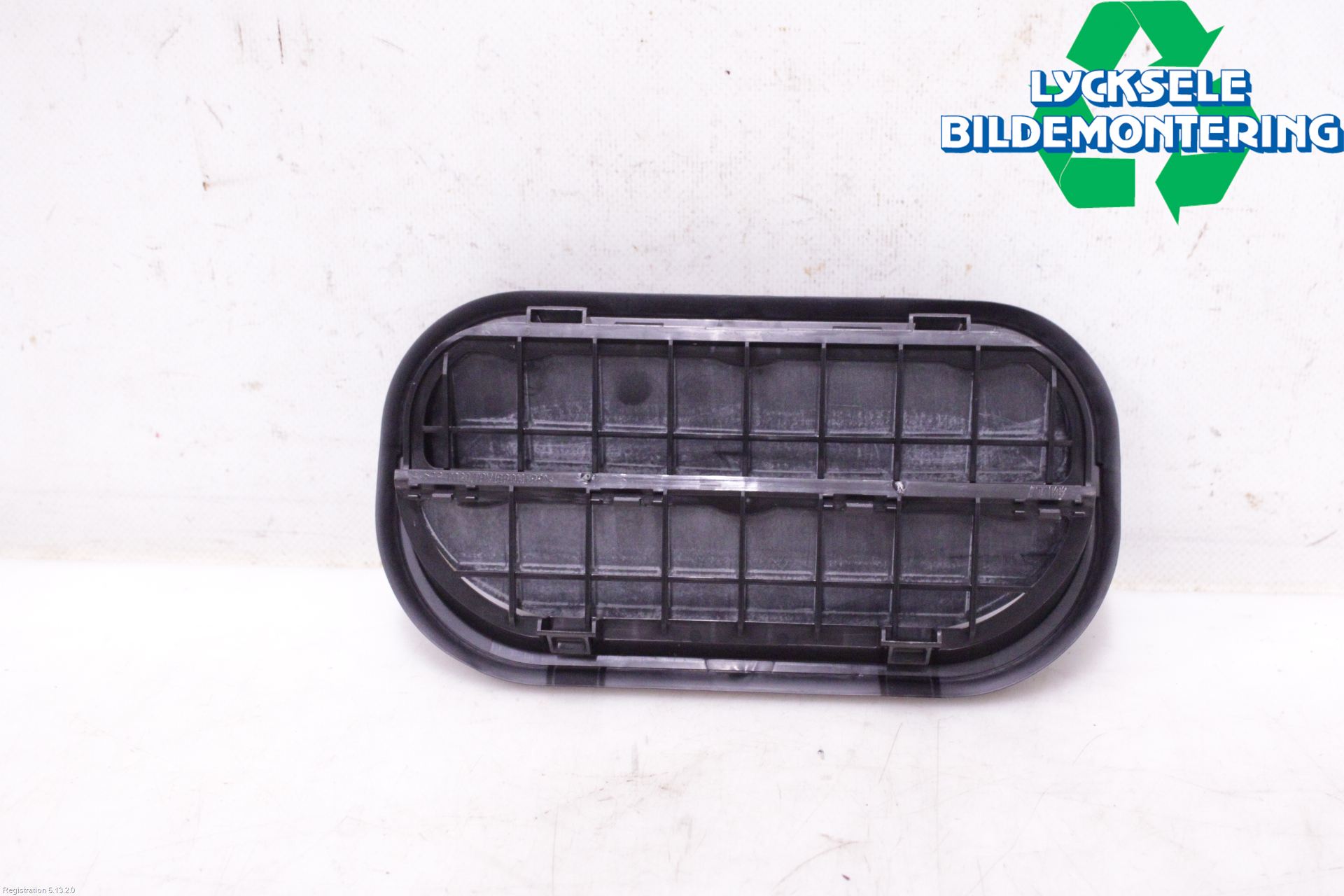Volkswagen VW ID.7/TOURER 24- Ventilationsutsläpp Bak