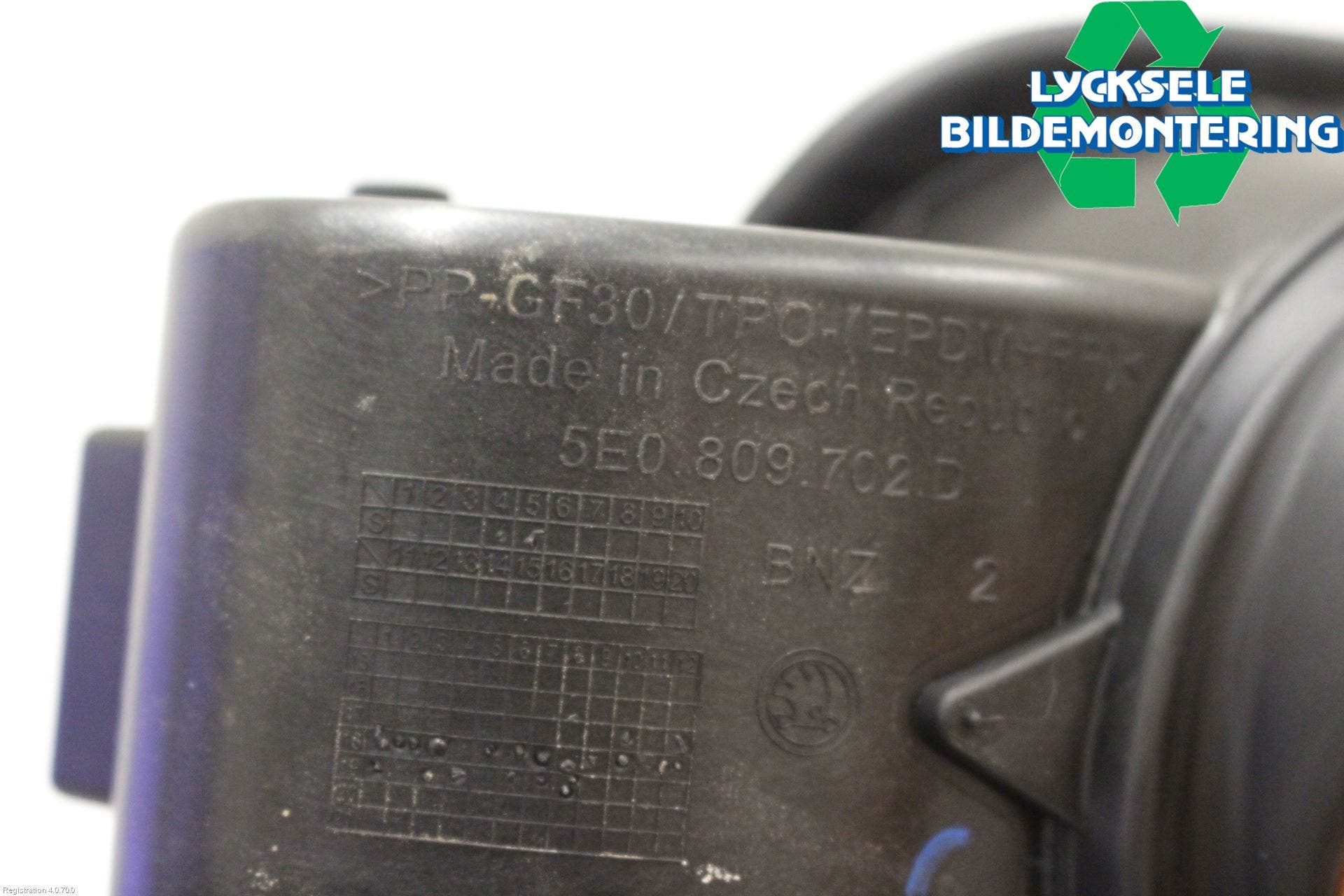 Skoda OCTAVIA (5E) 13-20 Tanklucka