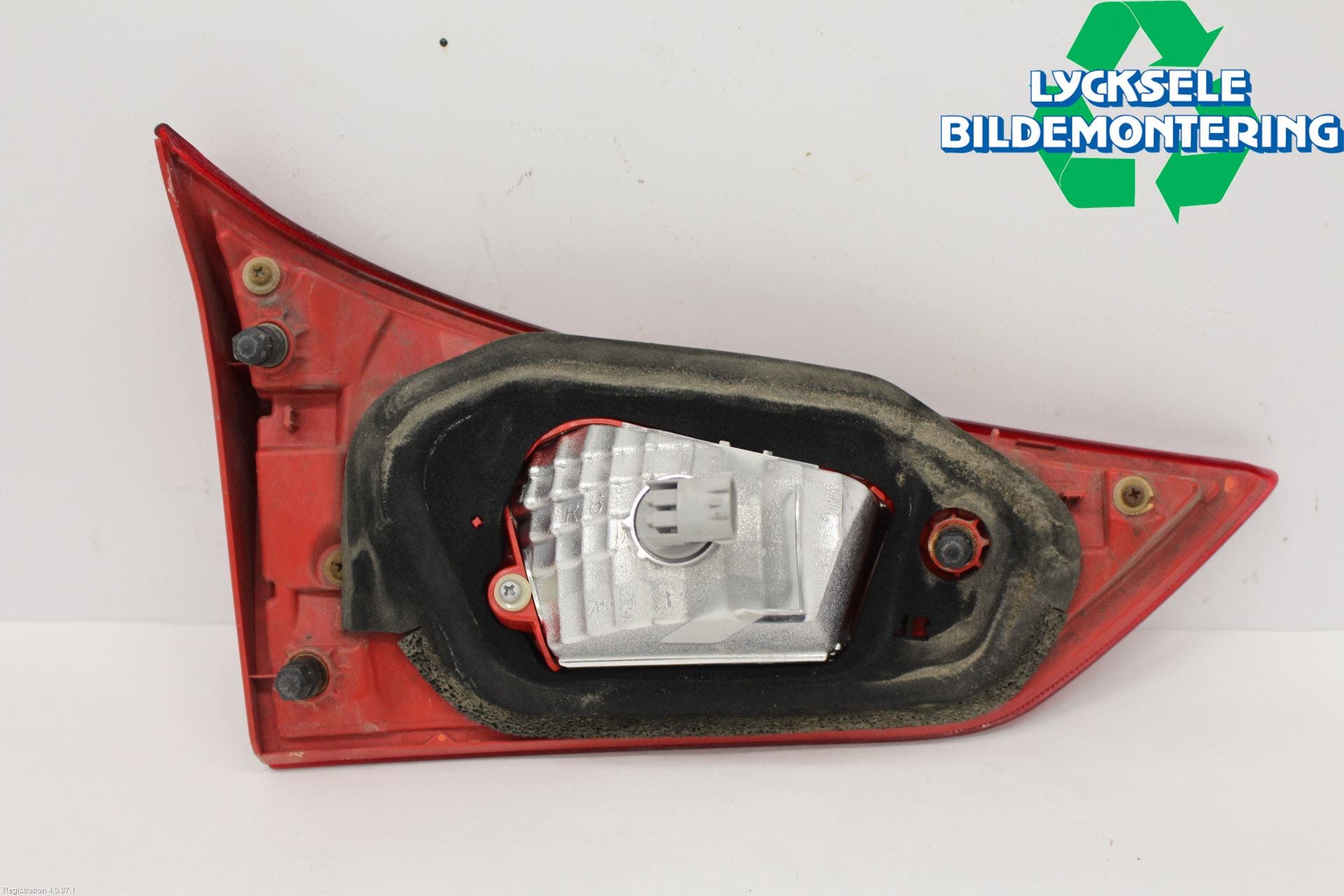 Toyota AURIS 13-19 Bakljus Lucka Hö