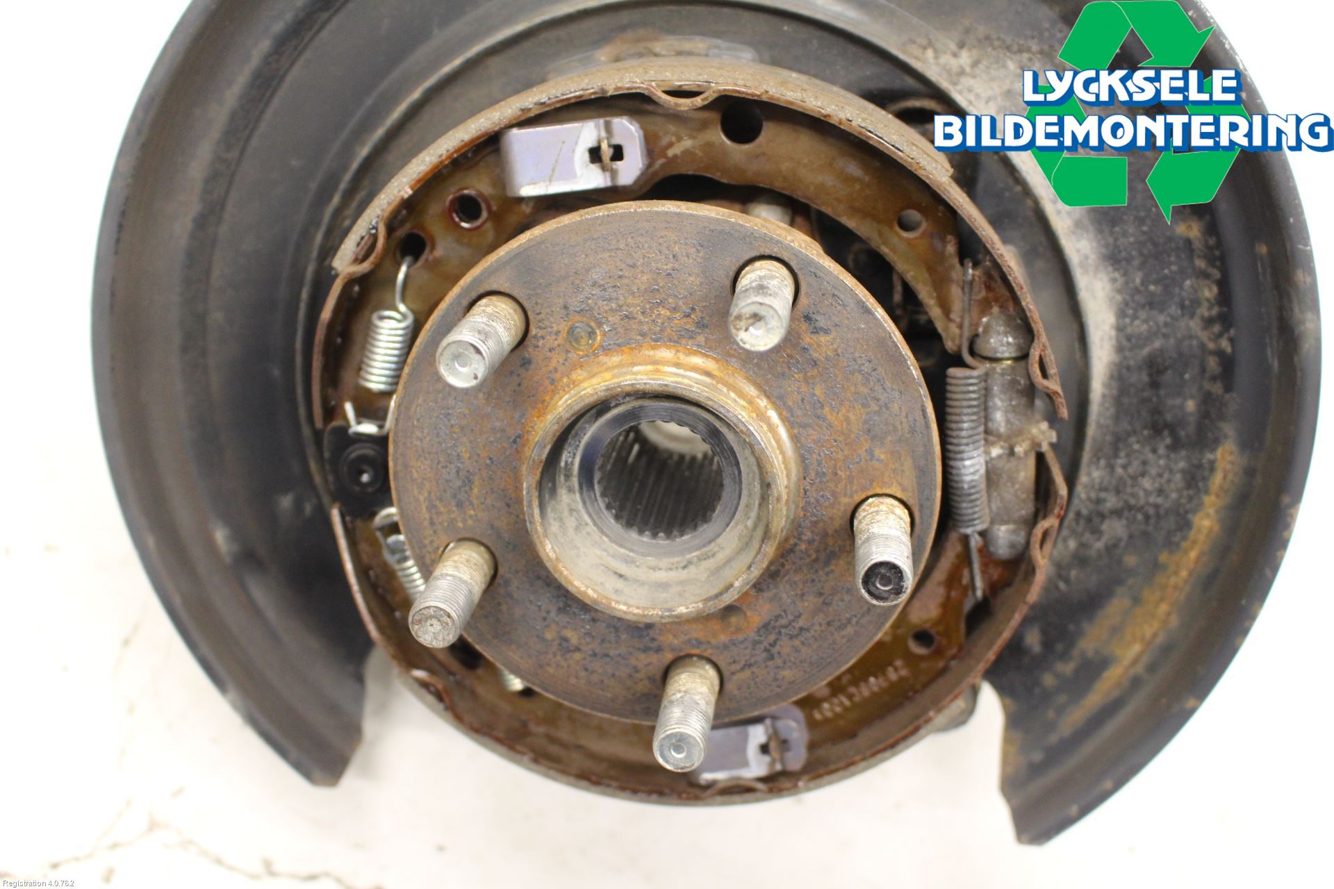 Subaru OUTBACK 10-15 Hjullagerhus-Spindel Hö B