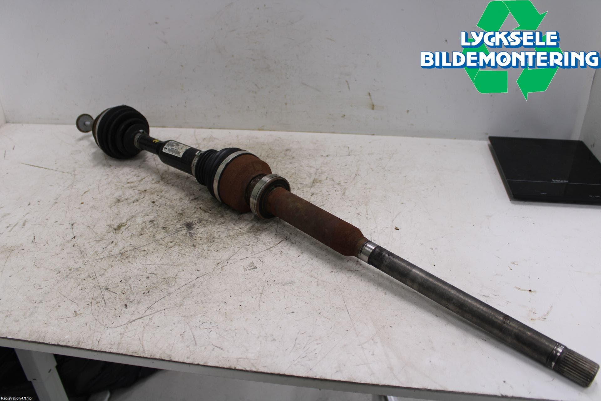 Volvo XC60 14-17 Drivaxel Fram Höger