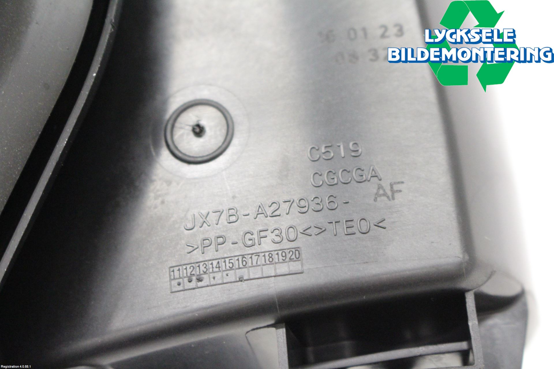 Ford FOCUS 19- Tanklucka