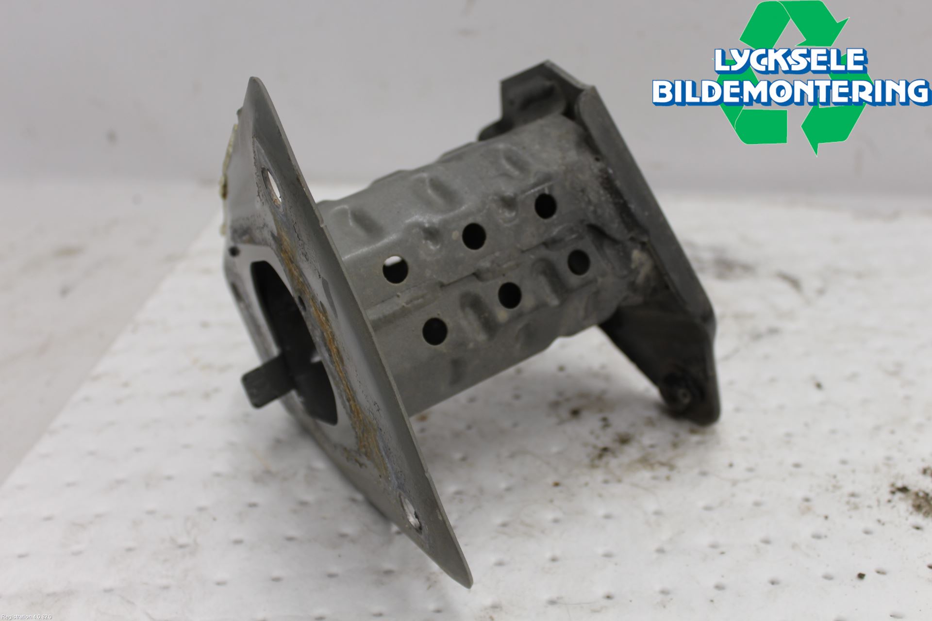 Toyota COROLLA 19- Stötfångarbärjärn Bak