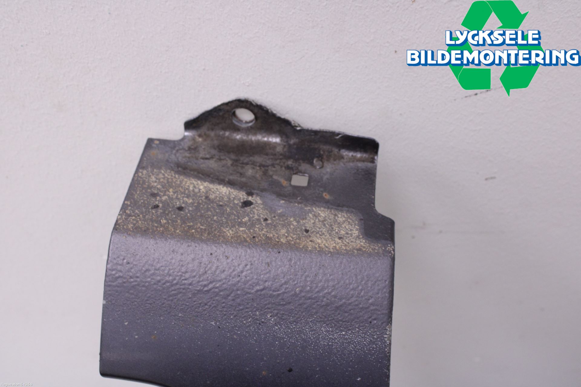 Toyota YARIS XP130 15-20 Skärm Fram Vänster
