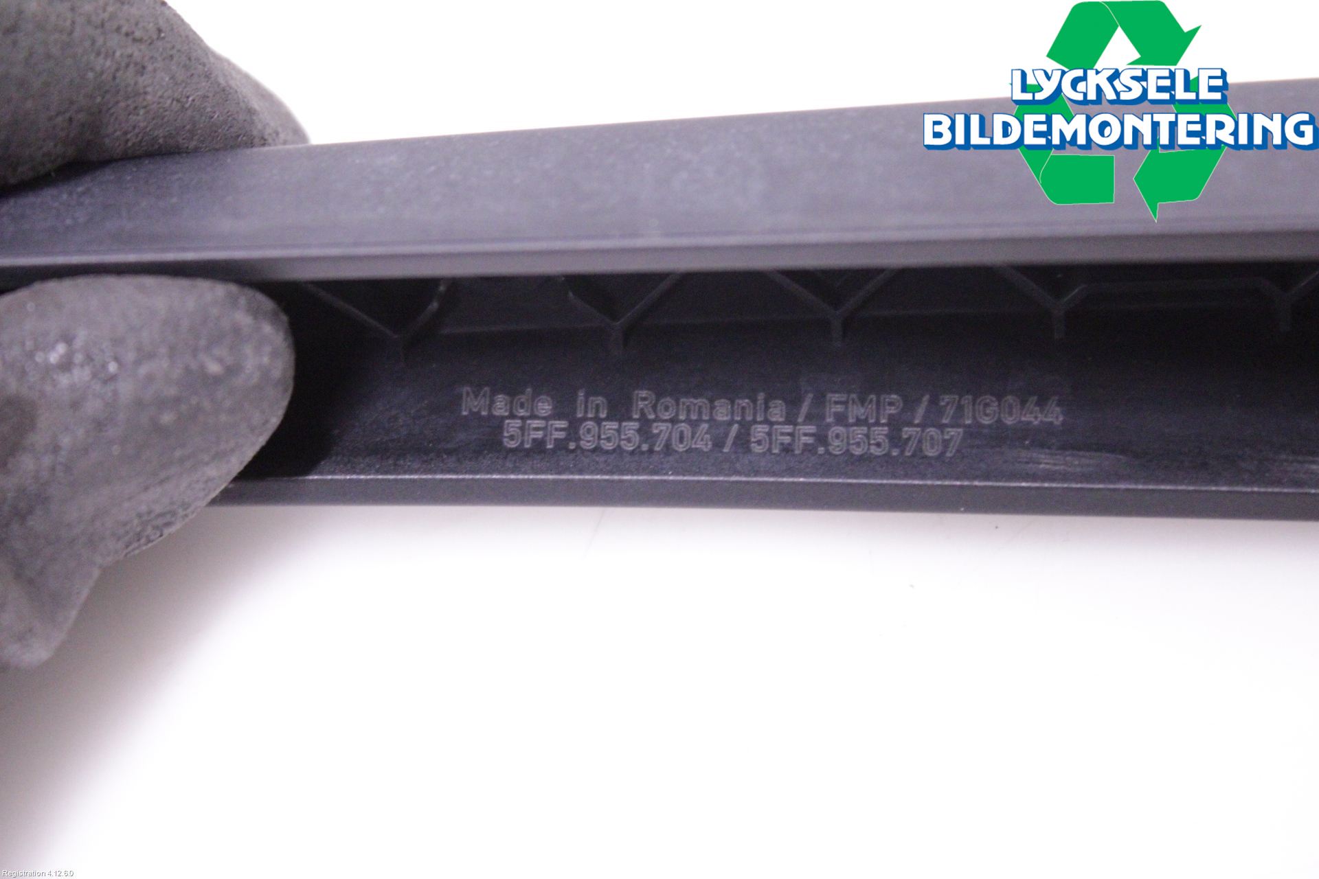 Cupra FORMENTOR 21- Torkararm-Bakruta