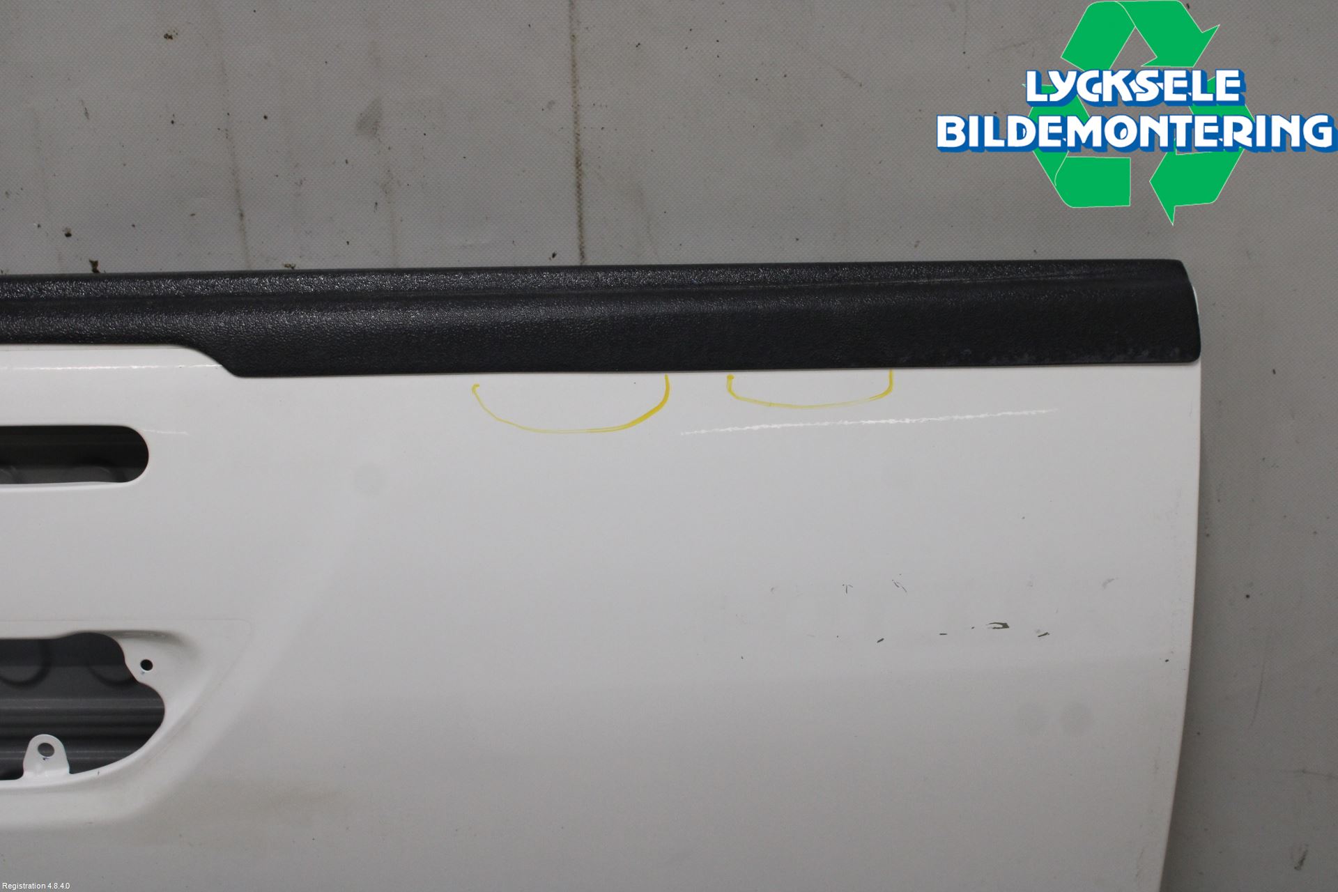 Toyota HILUX 16- Flakläm